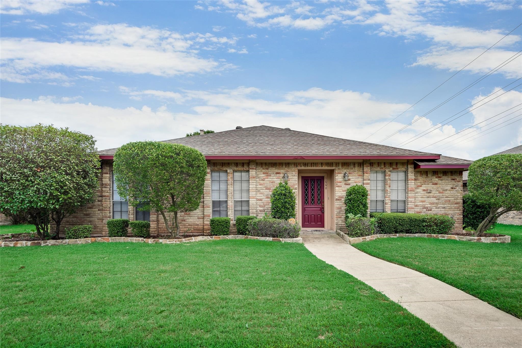 1006 Mayapple Drive Garland TX 75043