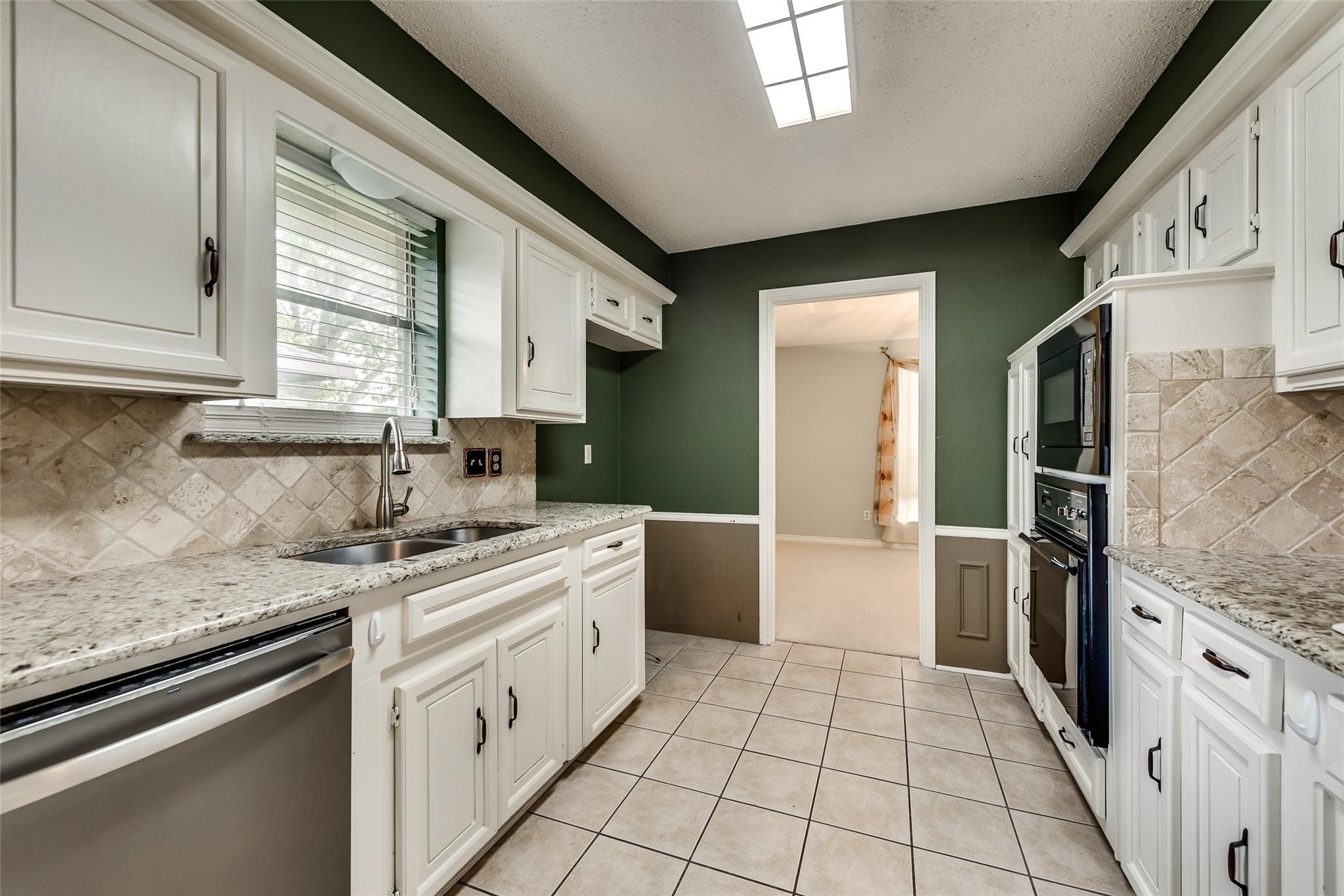 1006 Mayapple Drive Garland TX 75043
