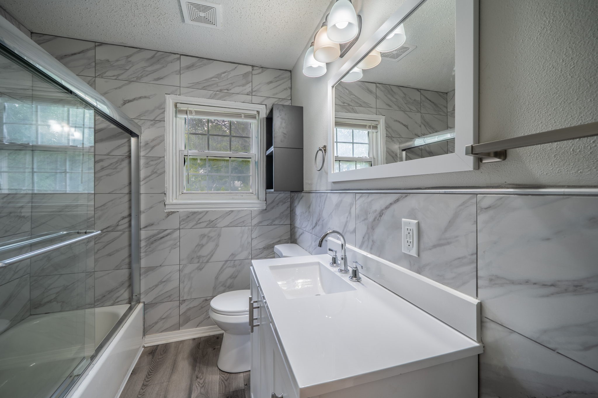 1155 Greenbrier Drive River Oaks TX 76114