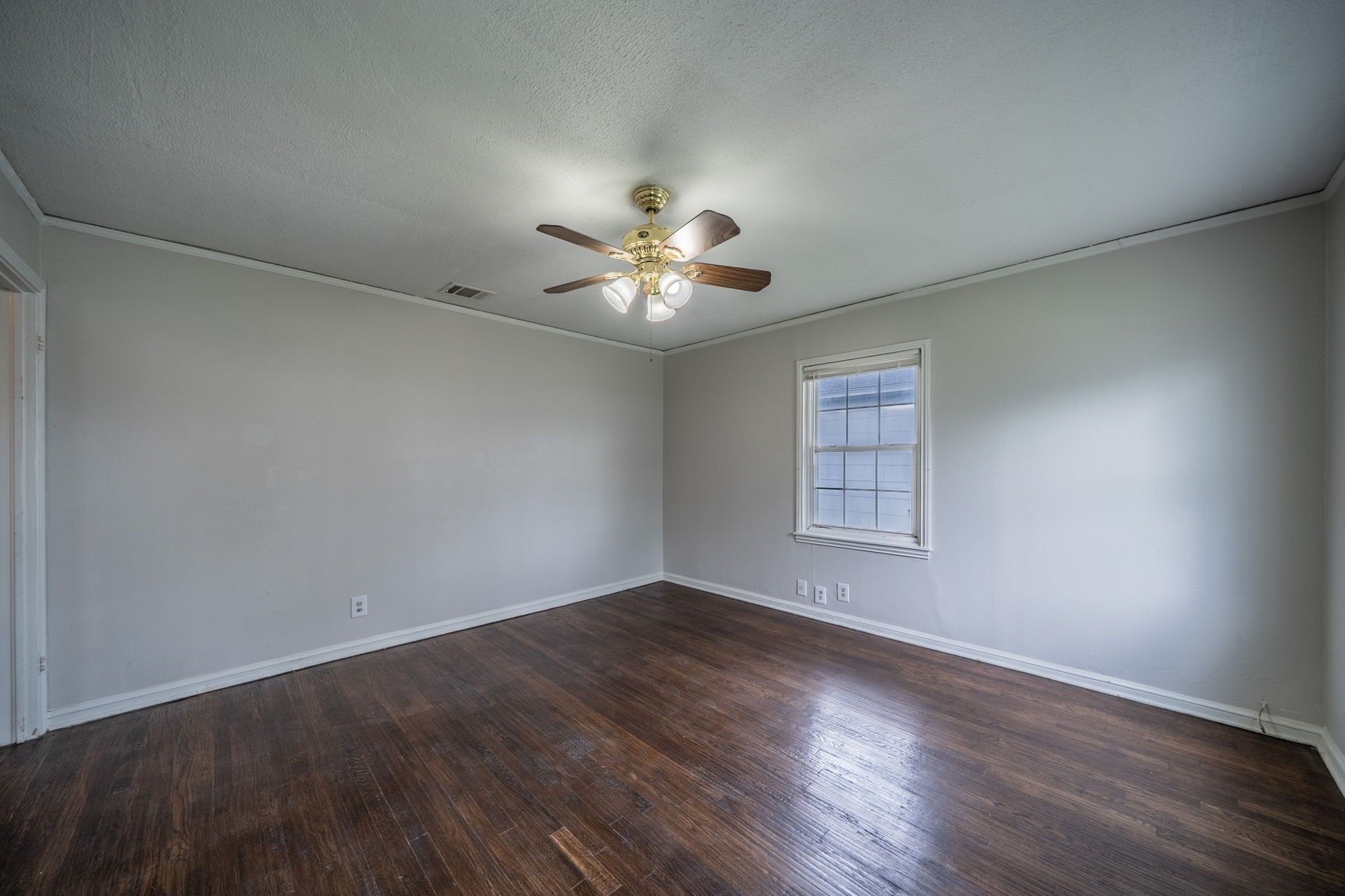 1155 Greenbrier Drive River Oaks TX 76114