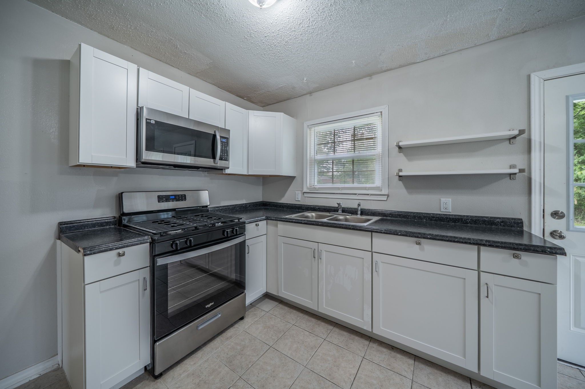 1155 Greenbrier Drive River Oaks TX 76114