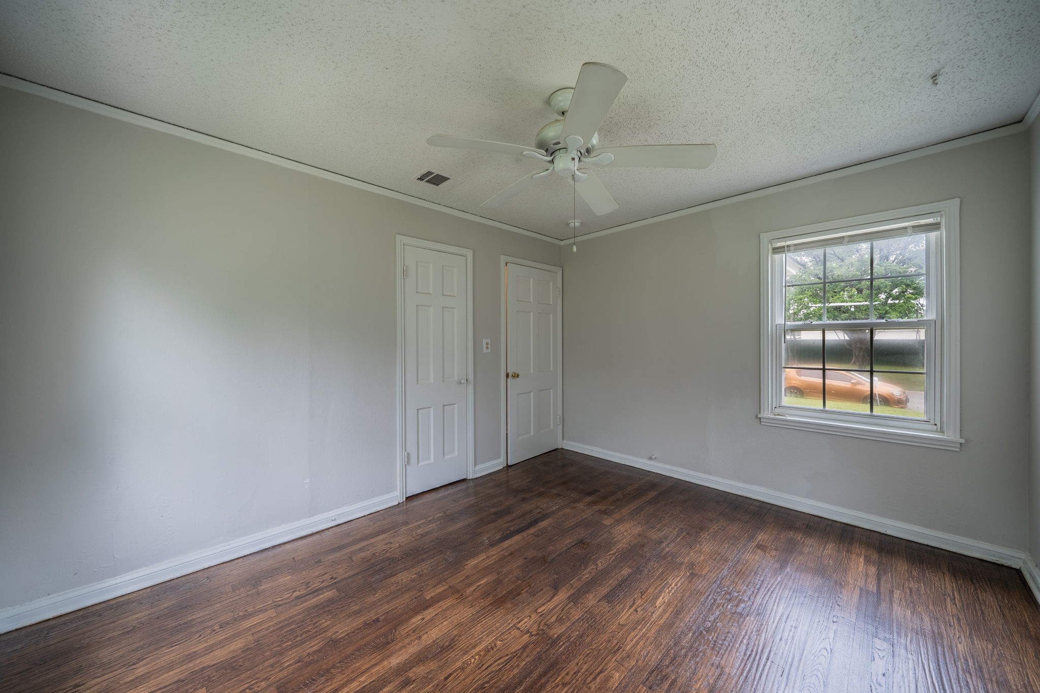 1155 Greenbrier Drive River Oaks TX 76114