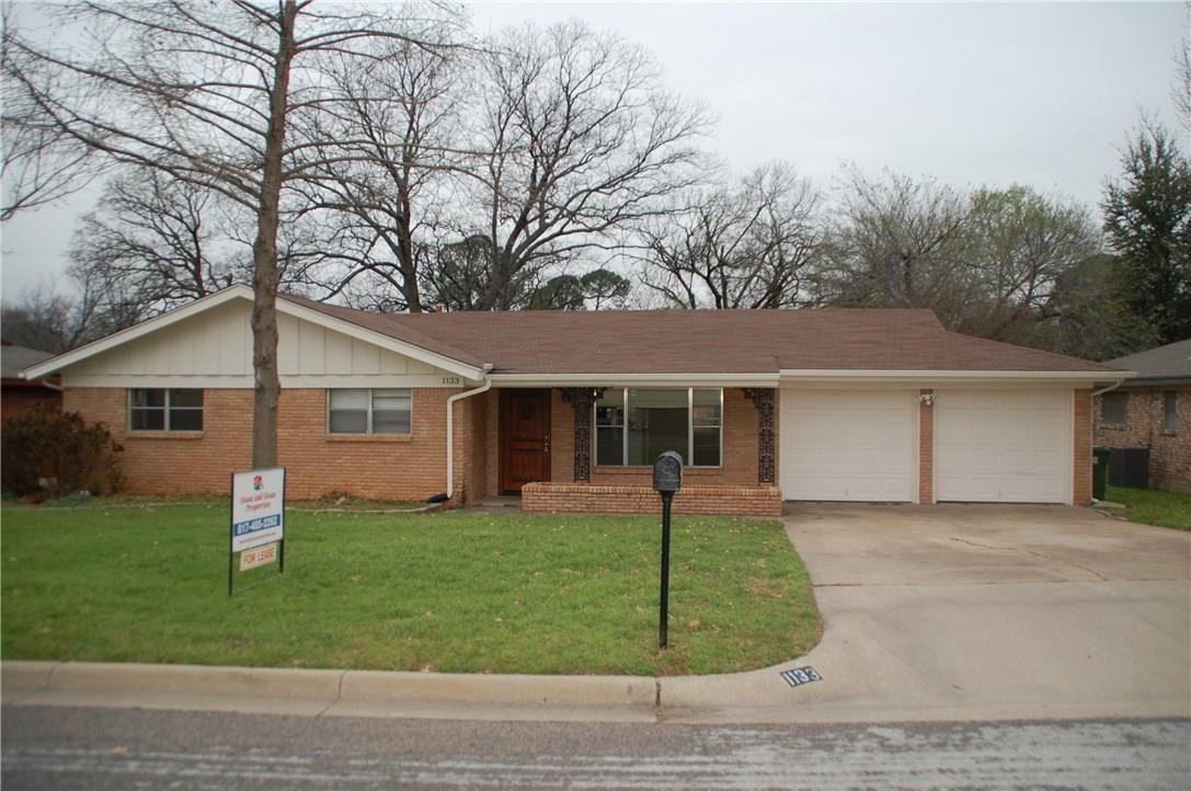 1133 Valley View Drive Hurst TX 76053