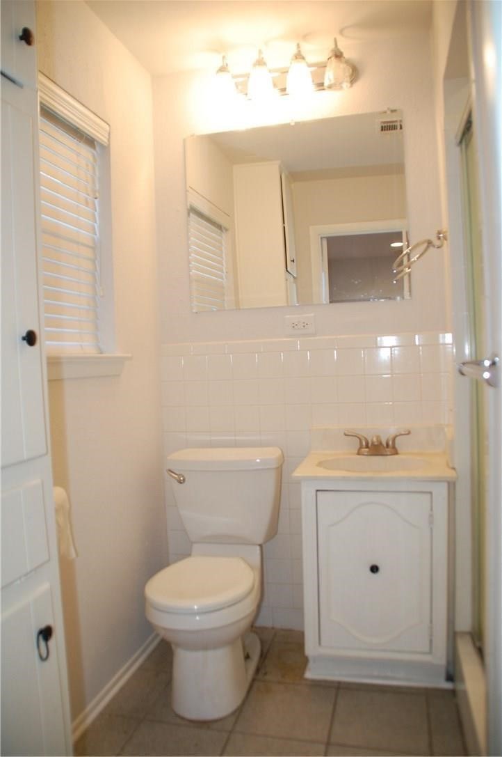 1133 Valley View Drive Hurst TX 76053