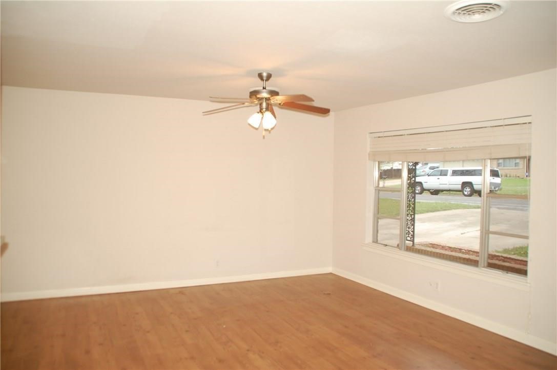 1133 Valley View Drive Hurst TX 76053