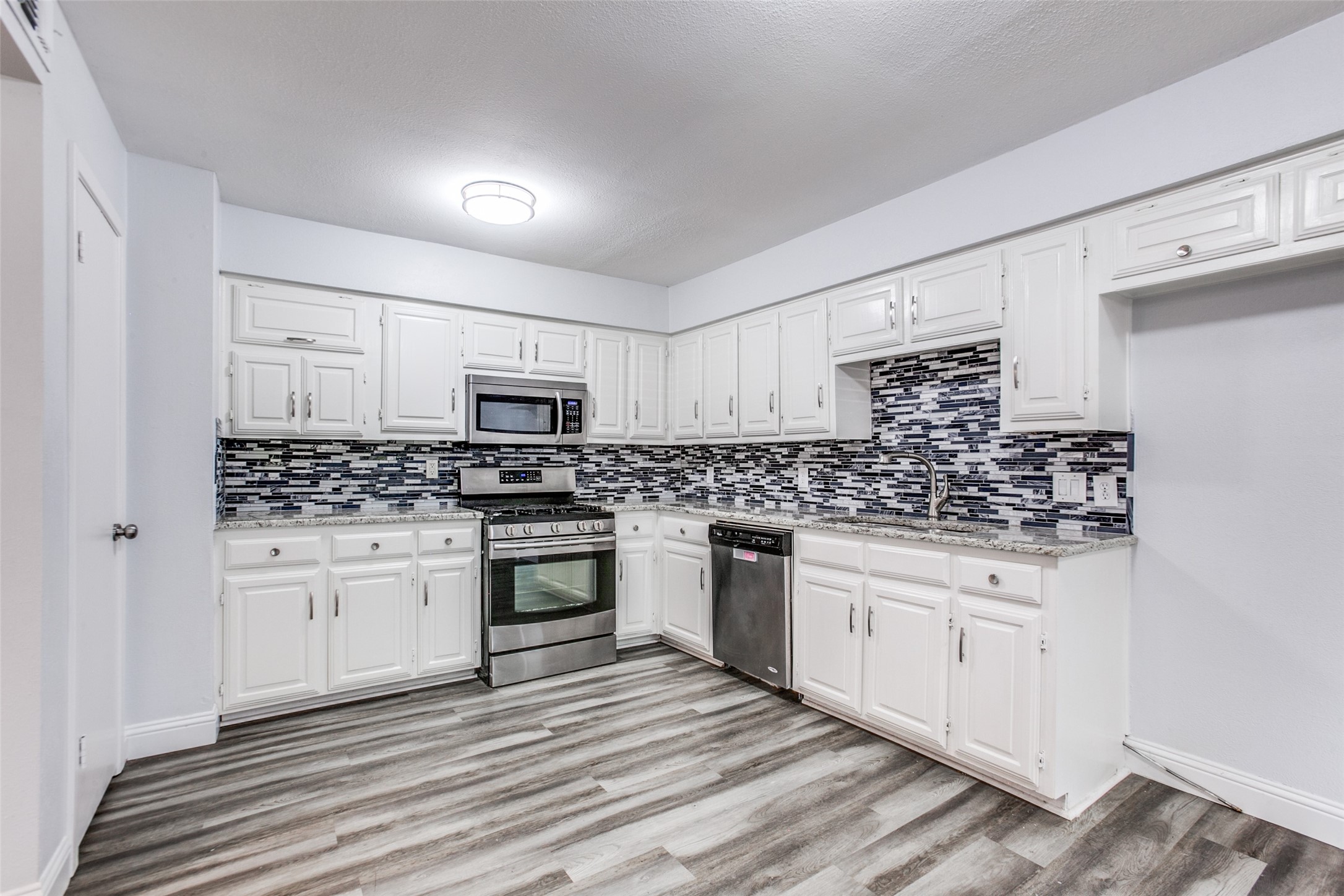 2708 Pinery Lane Richardson TX 75080