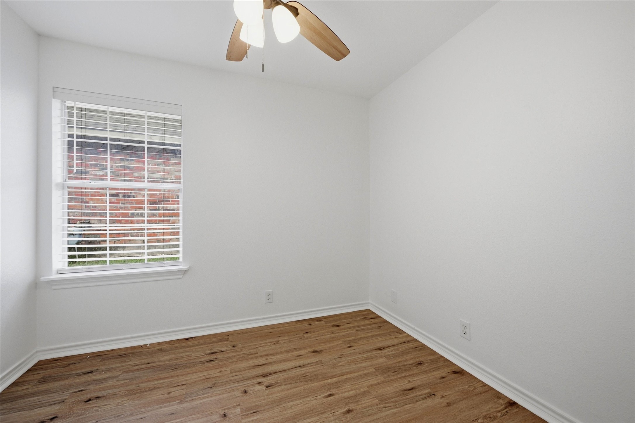 906 W Houston Street Sherman TX 75092