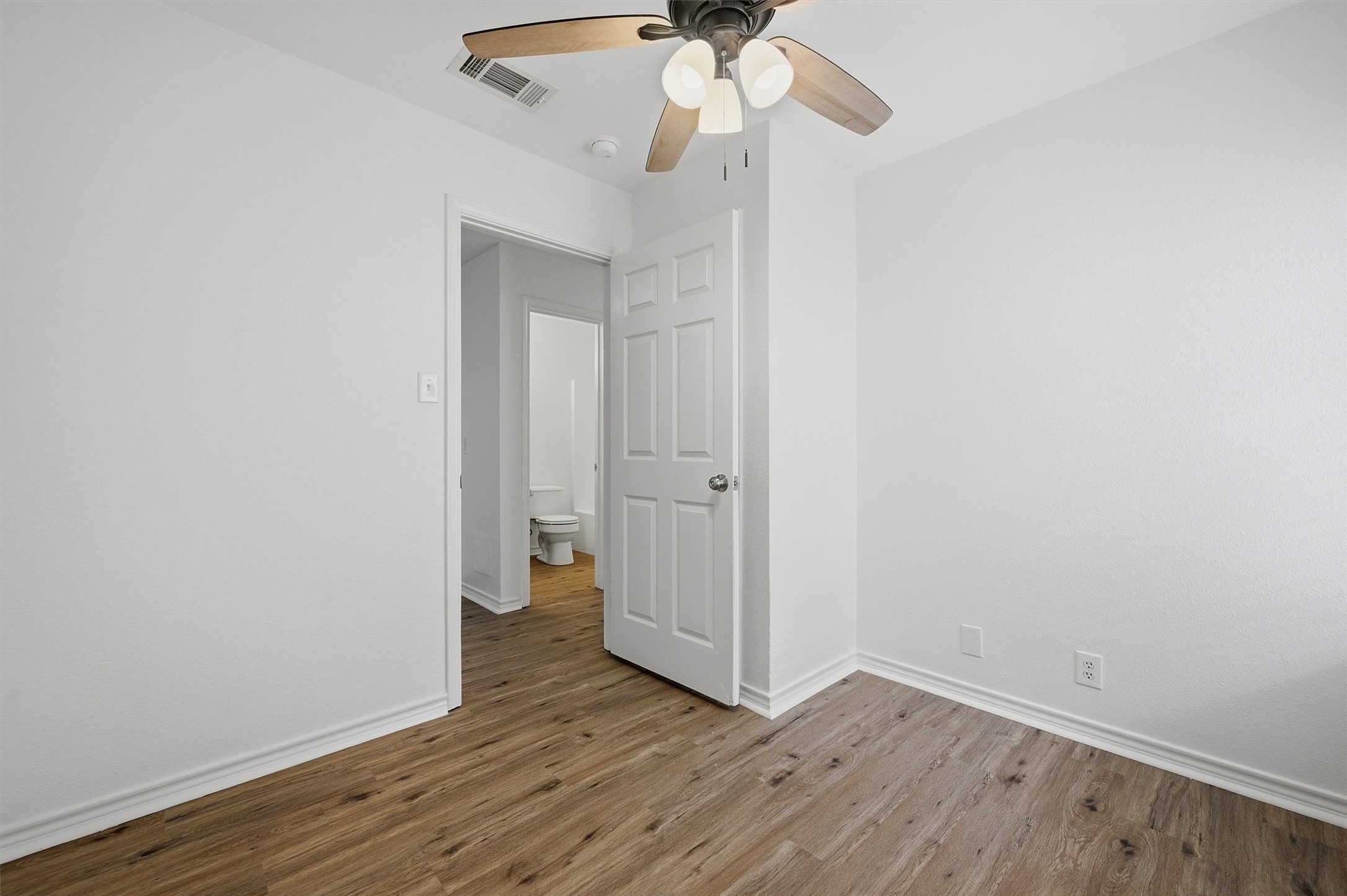 906 W Houston Street Sherman TX 75092