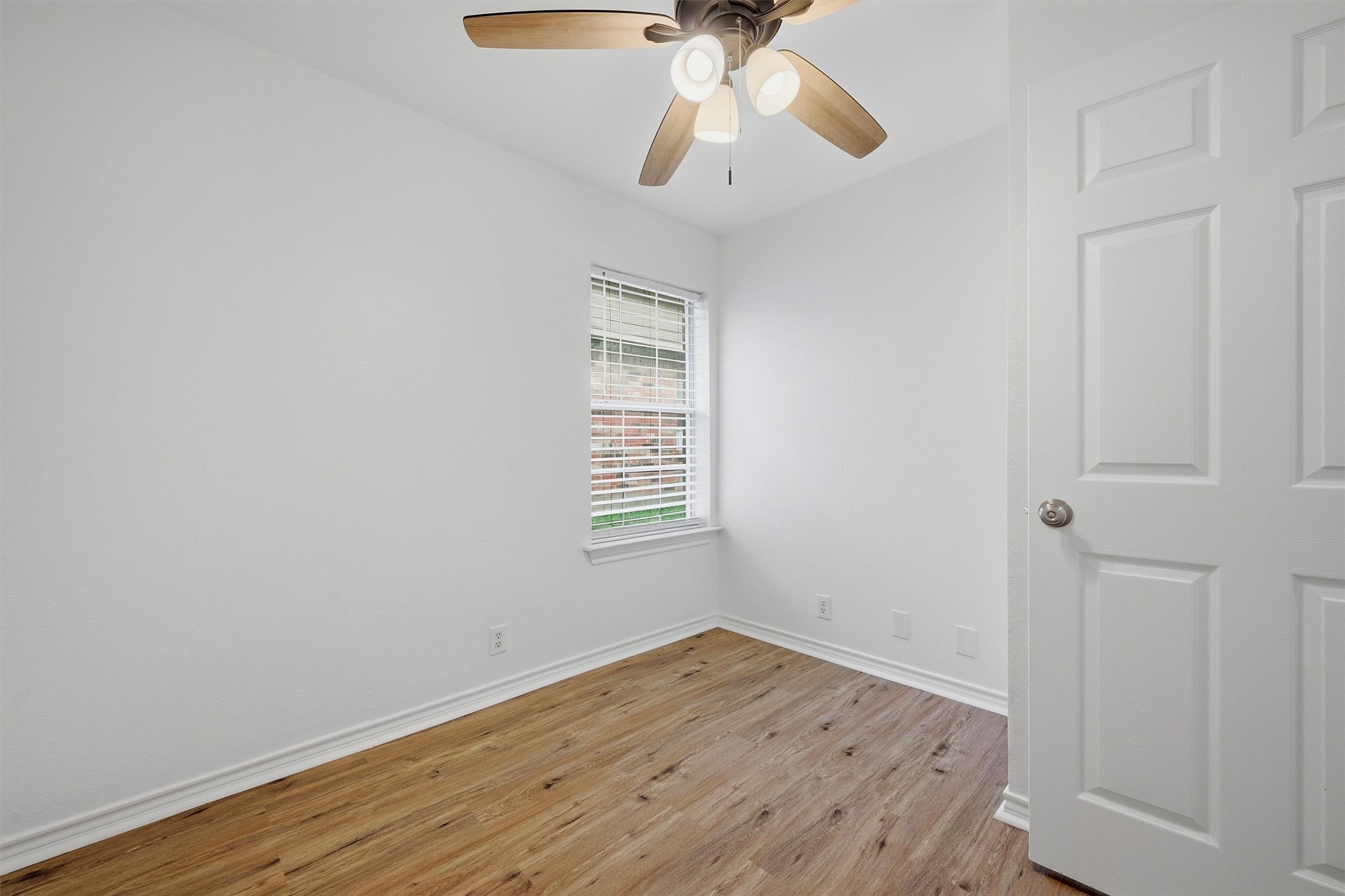 906 W Houston Street Sherman TX 75092