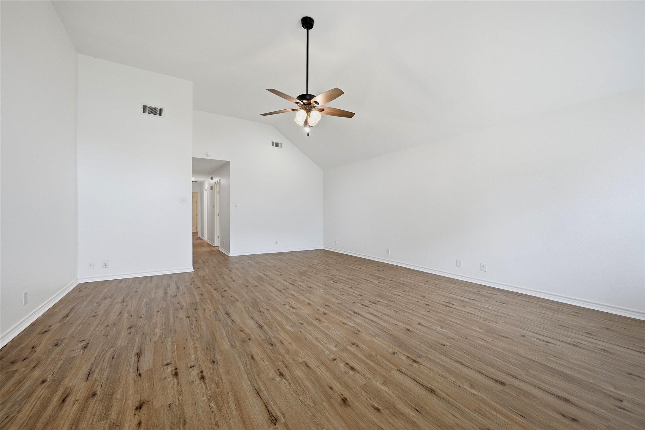906 W Houston Street Sherman TX 75092
