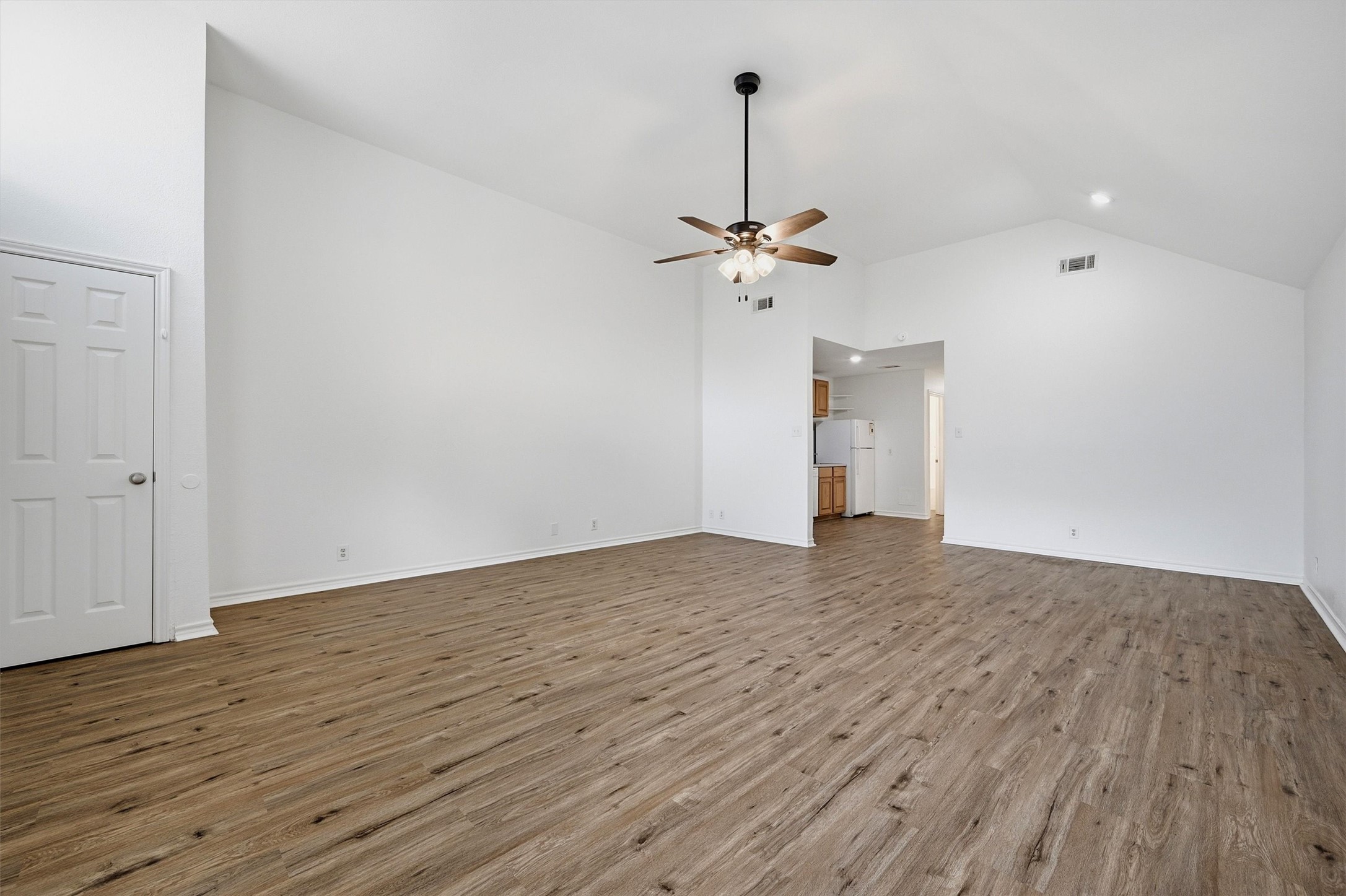 906 W Houston Street Sherman TX 75092