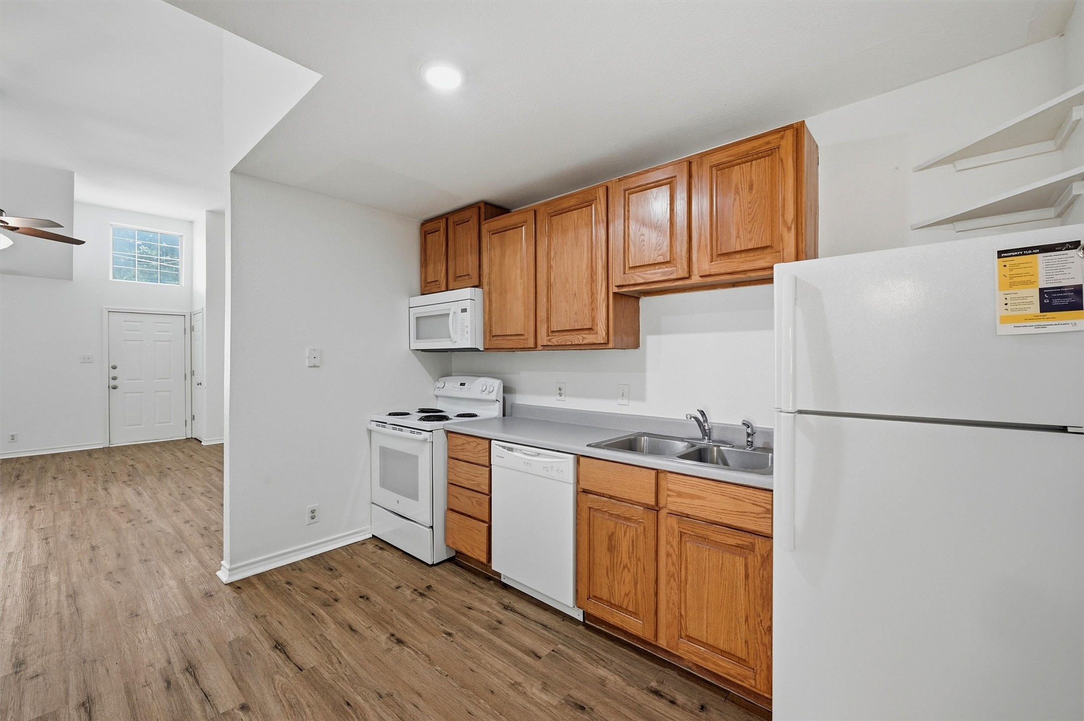 906 W Houston Street Sherman TX 75092