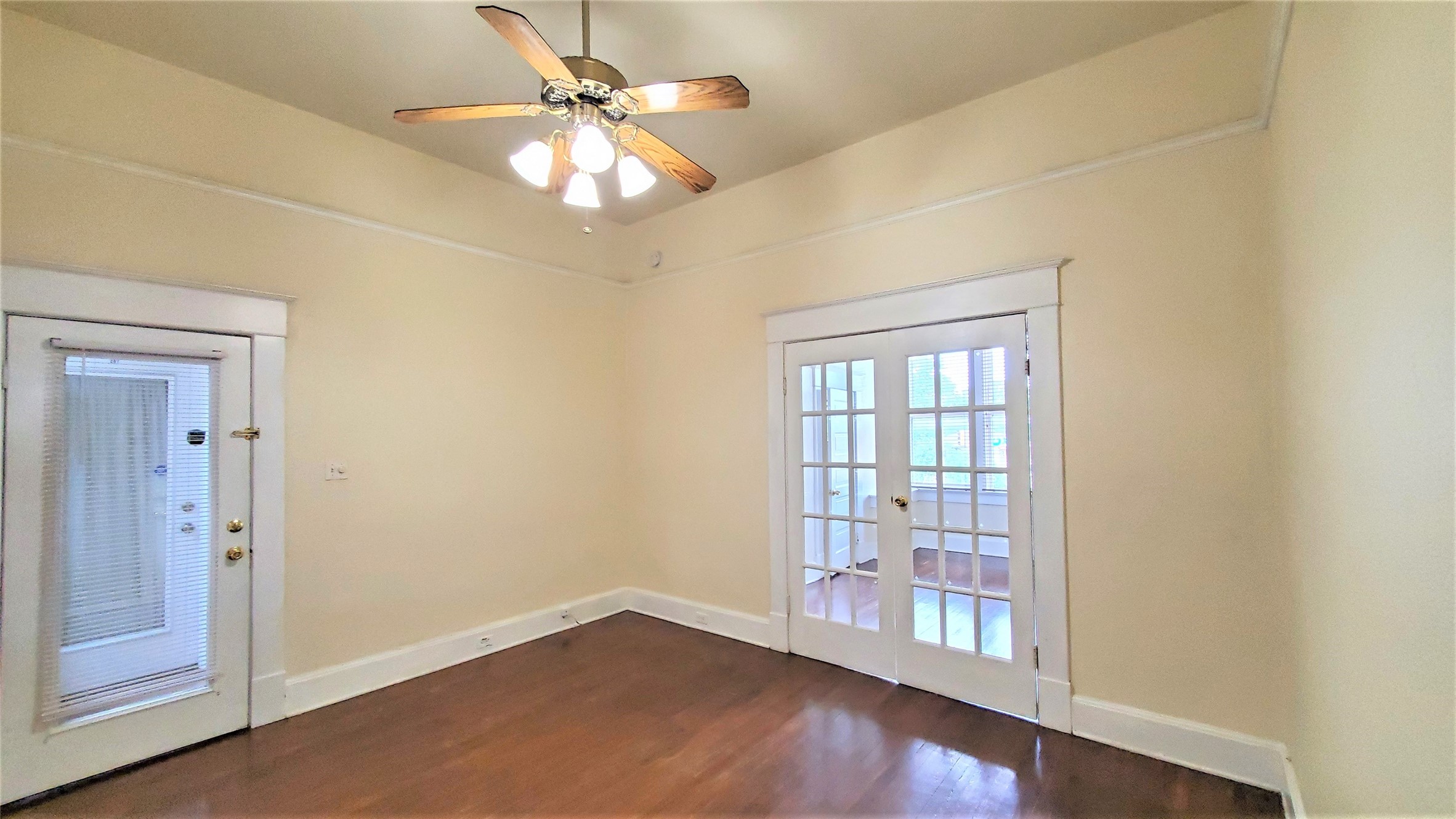 109 NW 20th Street Fort Worth TX 76164