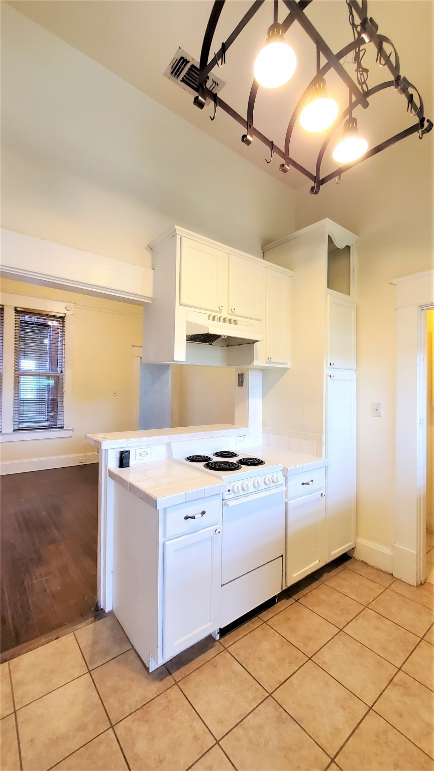 109 NW 20th Street Fort Worth TX 76164