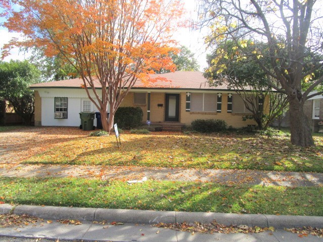 1210 Mcdonald Drive Garland TX 75041