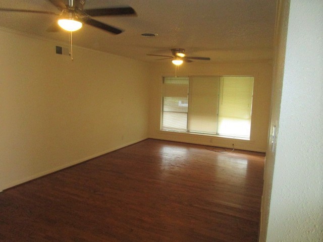 1210 Mcdonald Drive Garland TX 75041