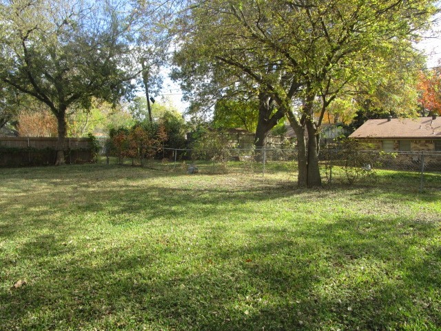 1210 Mcdonald Drive Garland TX 75041