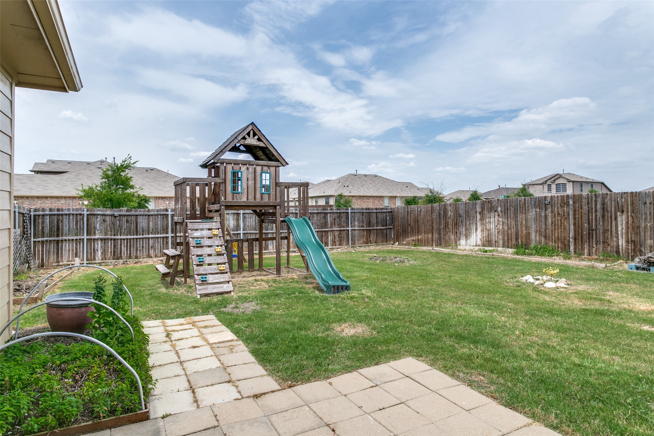 236 Sunken Meadow Court Denton TX 76210
