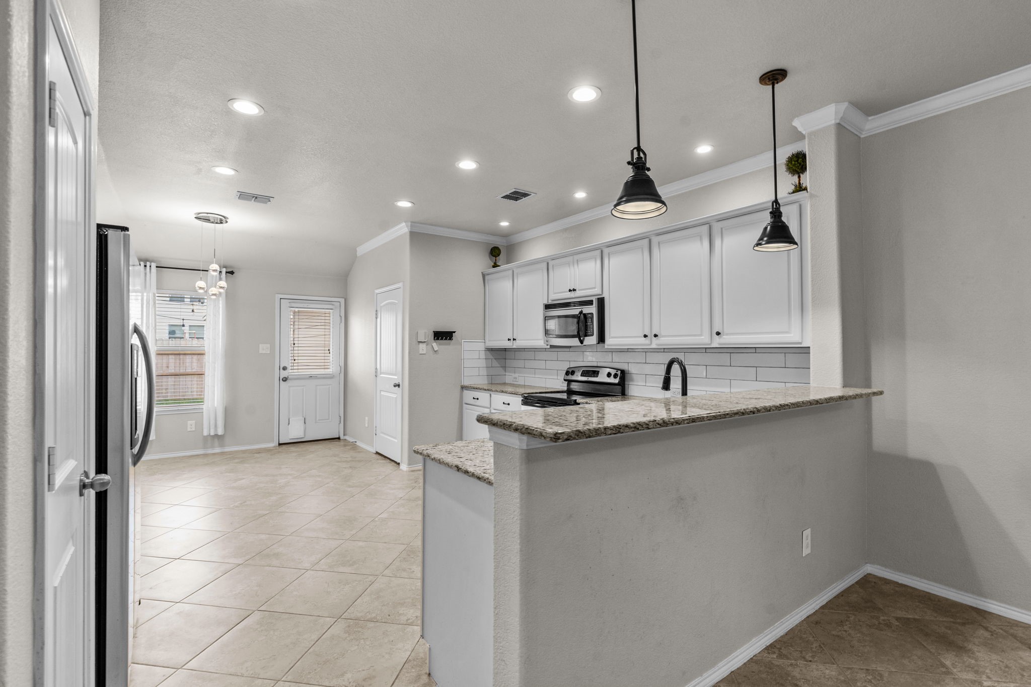 9005 Holliday Lane Aubrey TX 76227