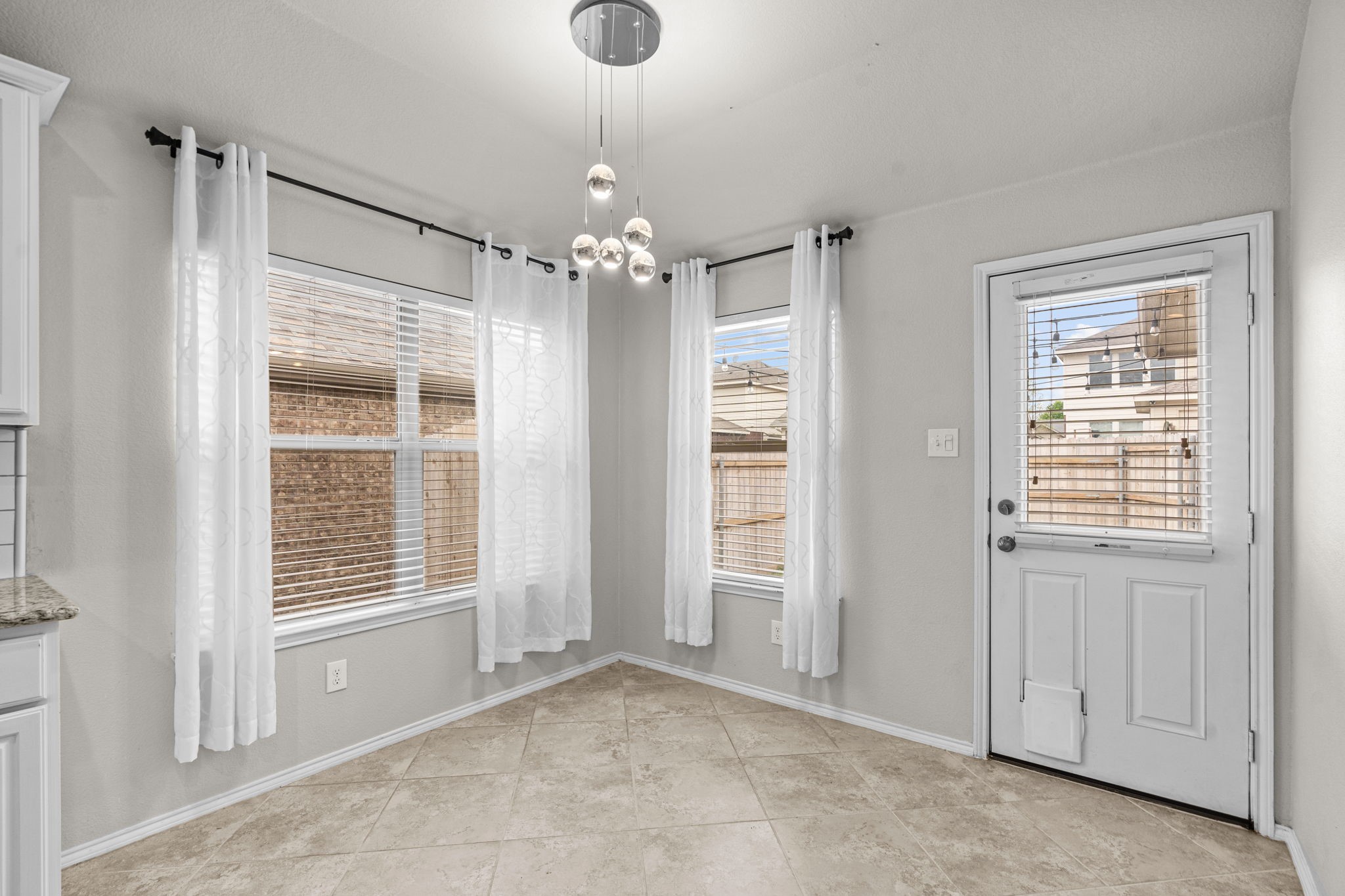9005 Holliday Lane Aubrey TX 76227