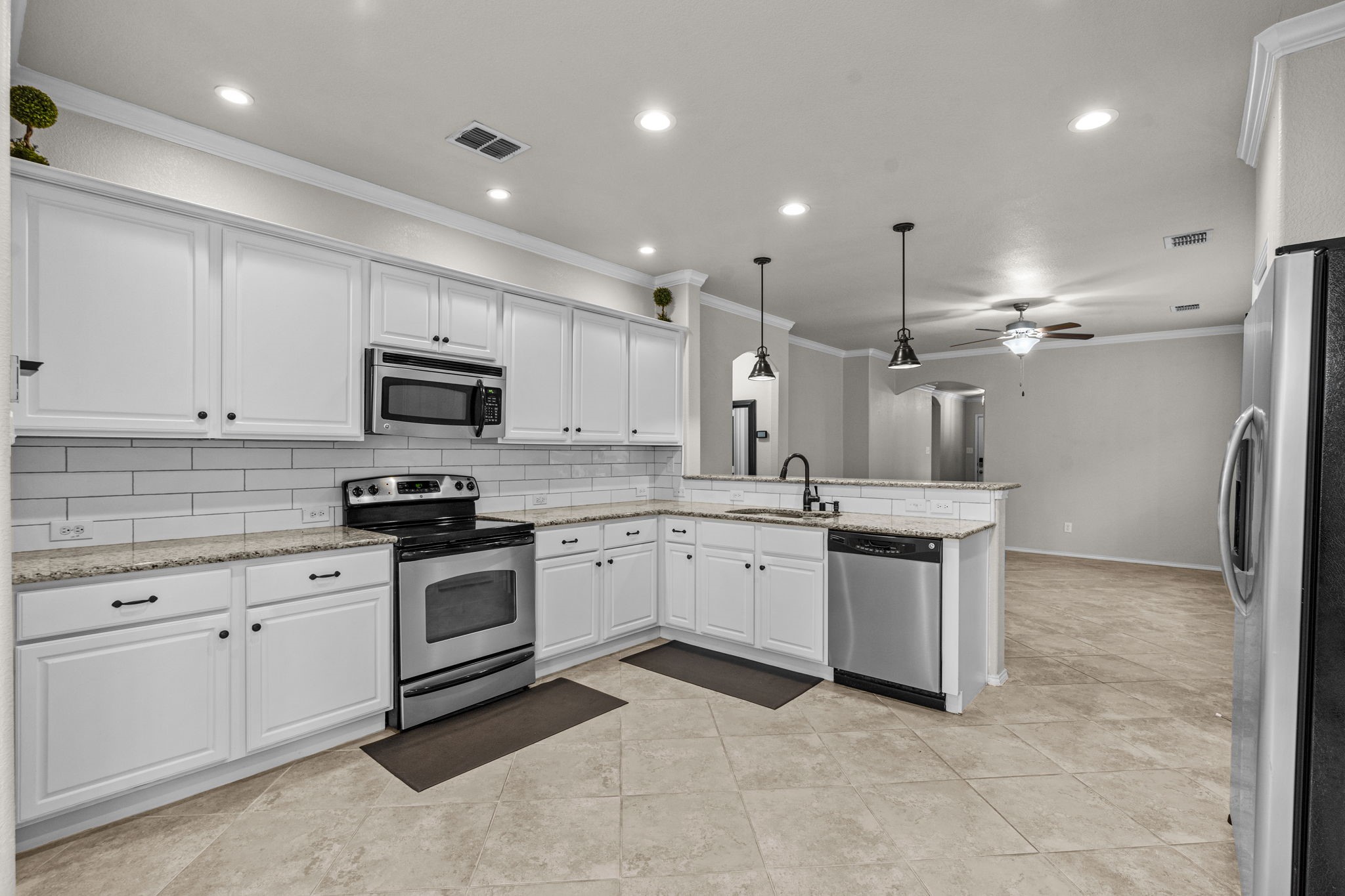 9005 Holliday Lane Aubrey TX 76227