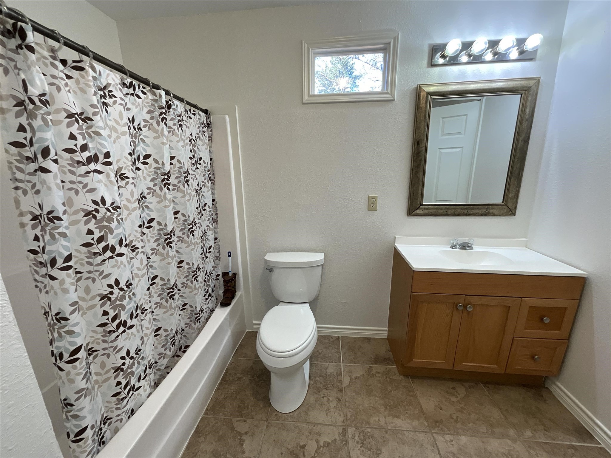 2210 State Highway 31 W Athens TX 75751