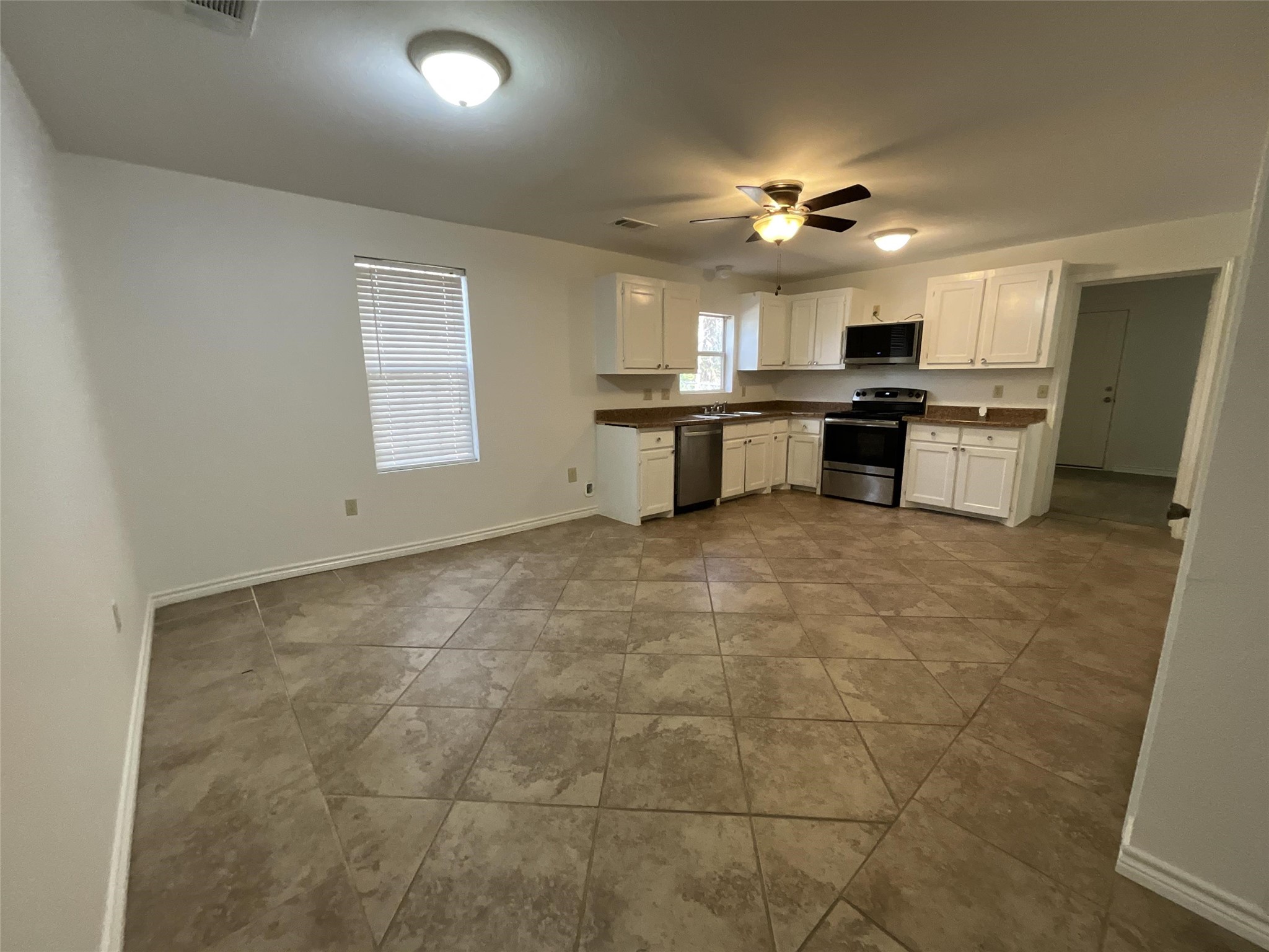 2210 State Highway 31 W Athens TX 75751