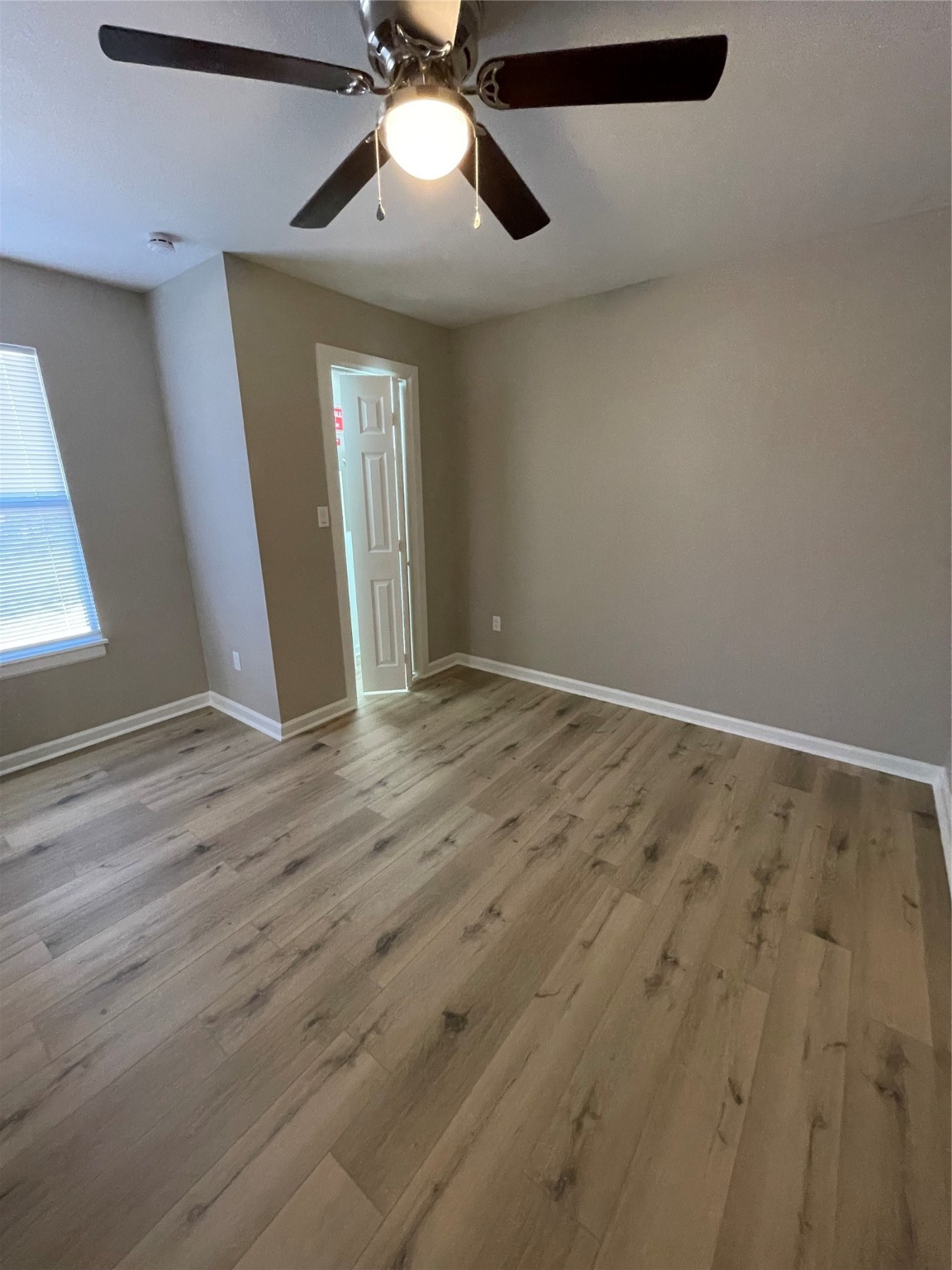 110 Crockett Street Valley View TX 76272
