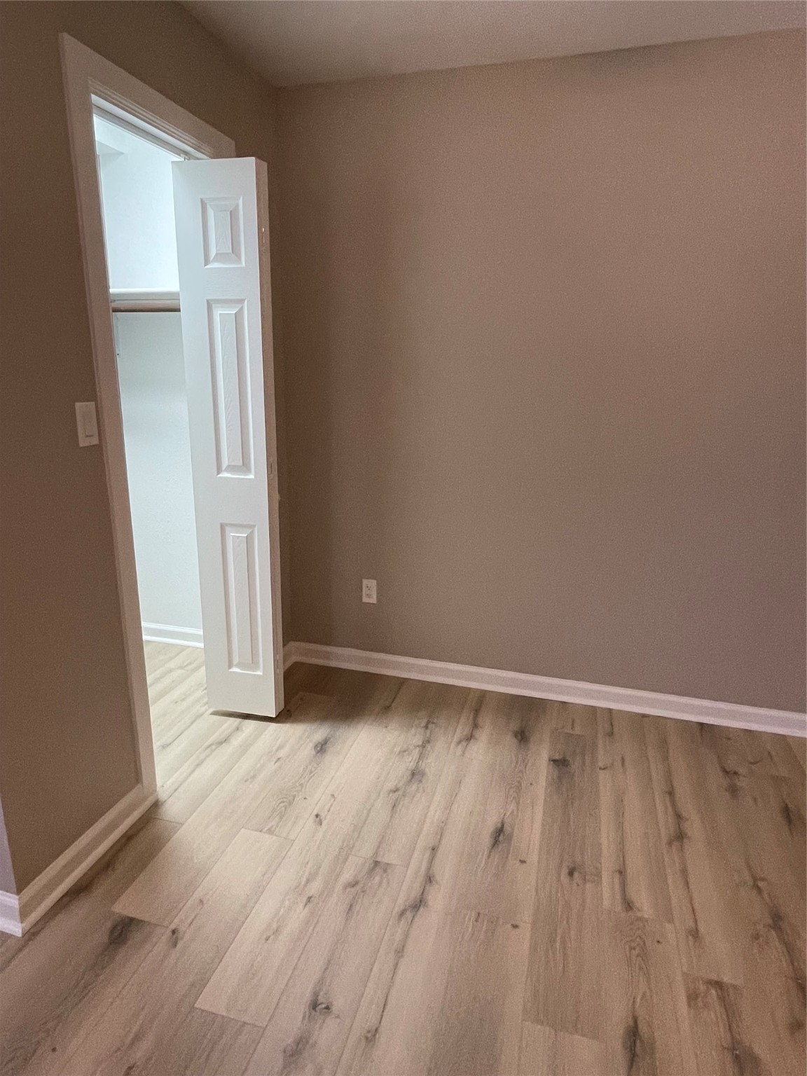 110 Crockett Street Valley View TX 76272