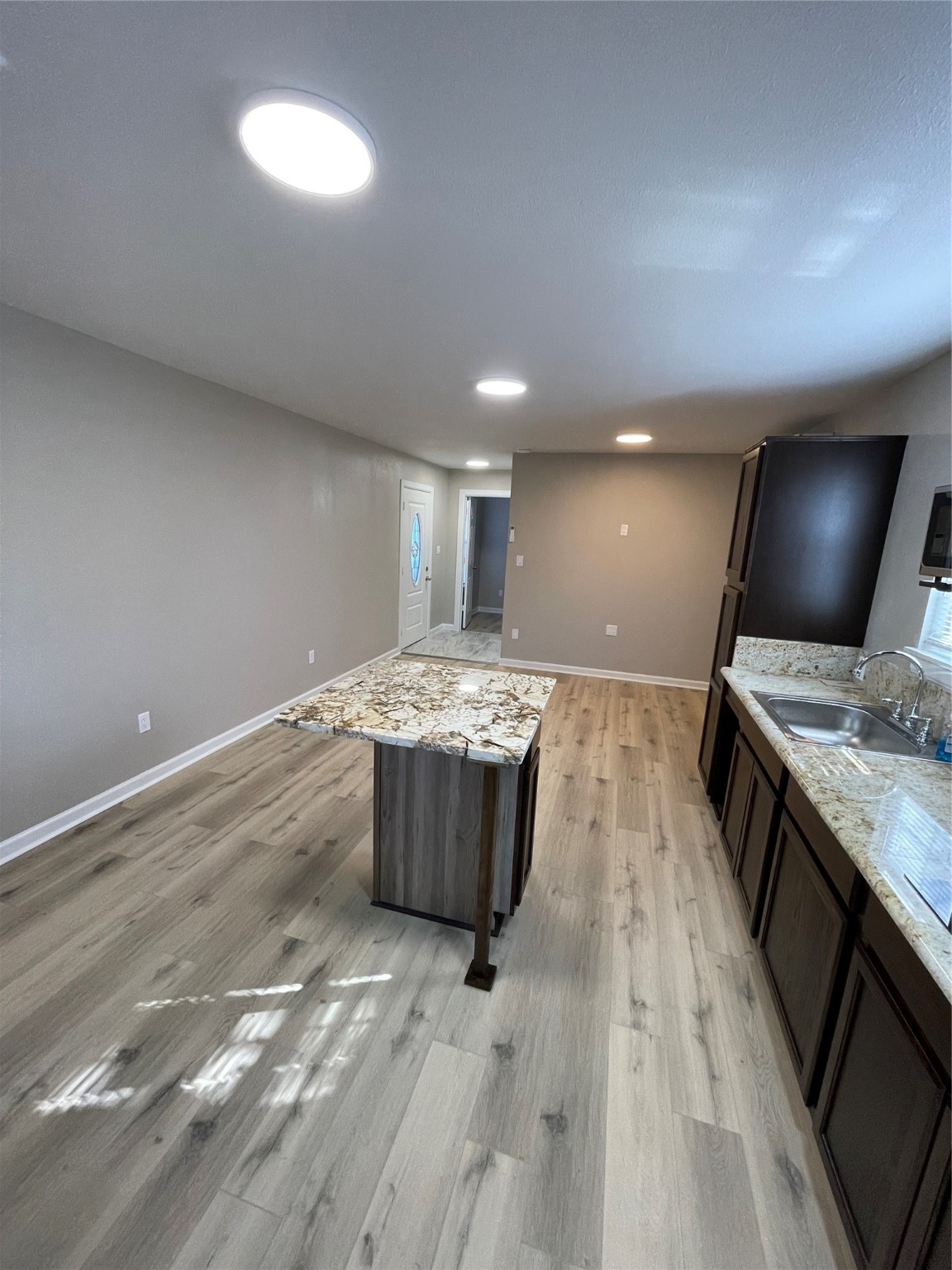 110 Crockett Street Valley View TX 76272