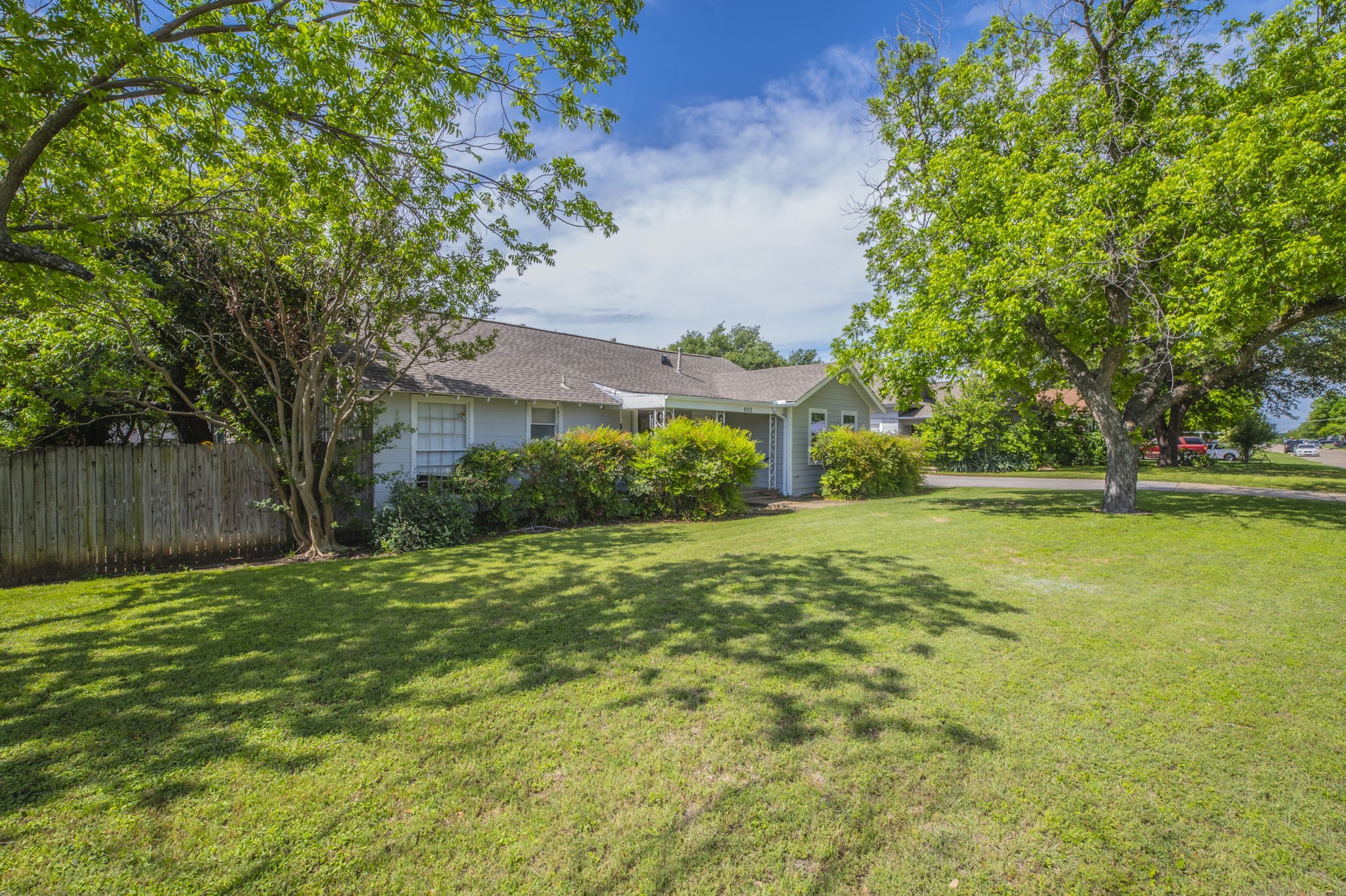 4901 Curzon Avenue Fort Worth TX 76107