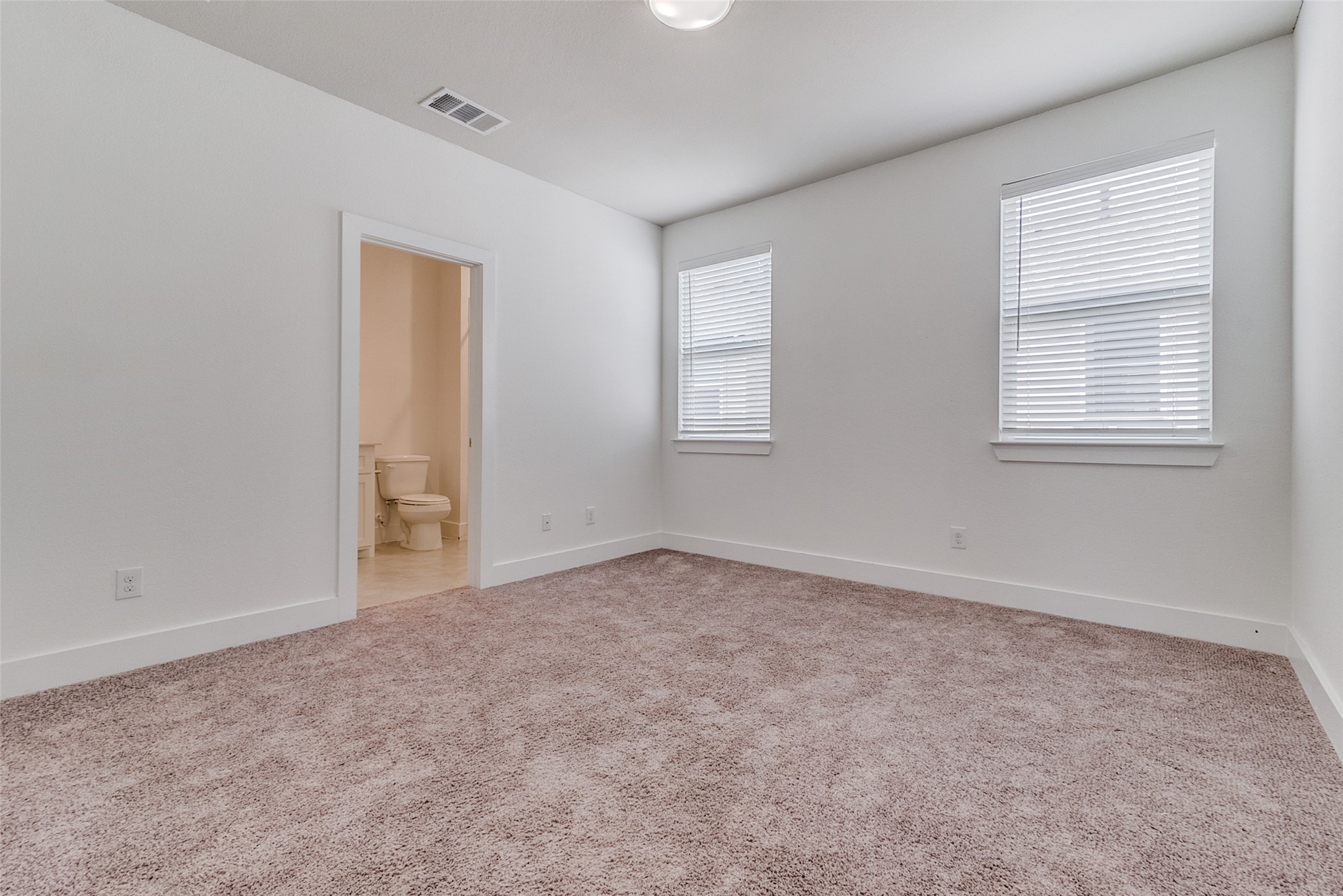 2633 La Altura Lane Dallas TX 75212