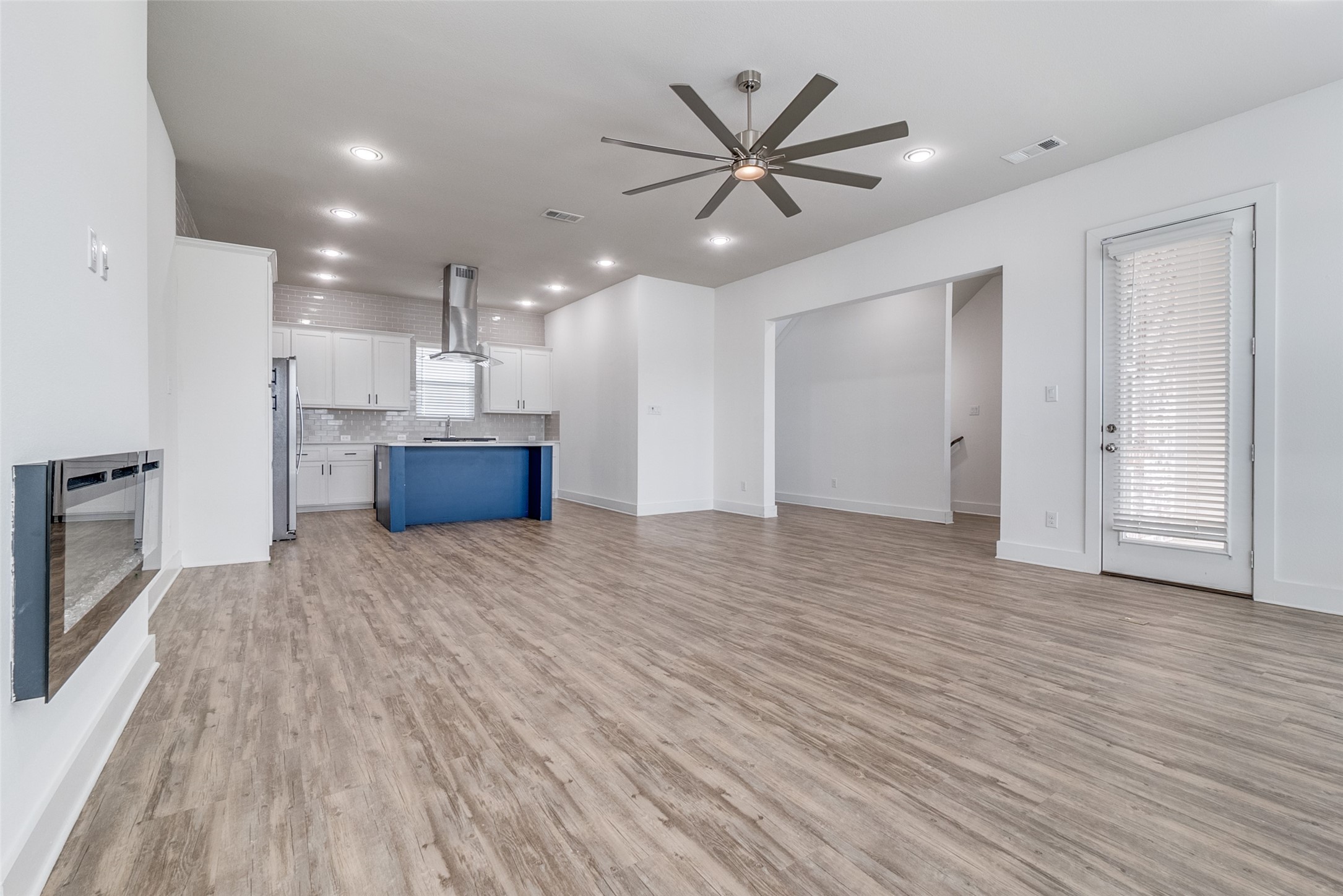 2633 La Altura Lane Dallas TX 75212