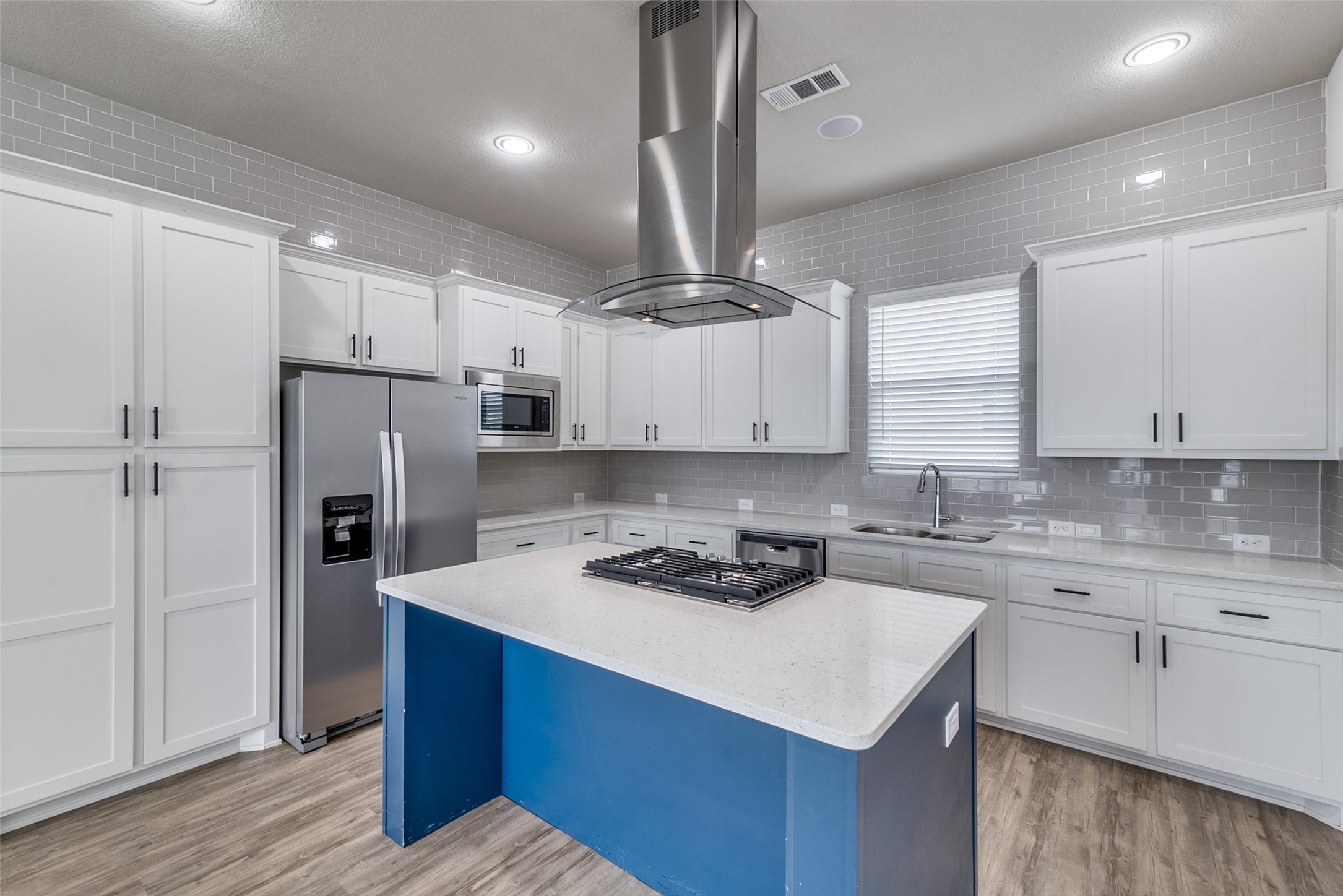 2633 La Altura Lane Dallas TX 75212