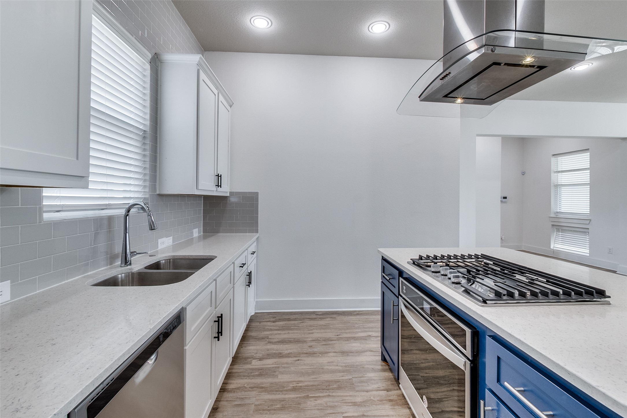 2633 La Altura Lane Dallas TX 75212