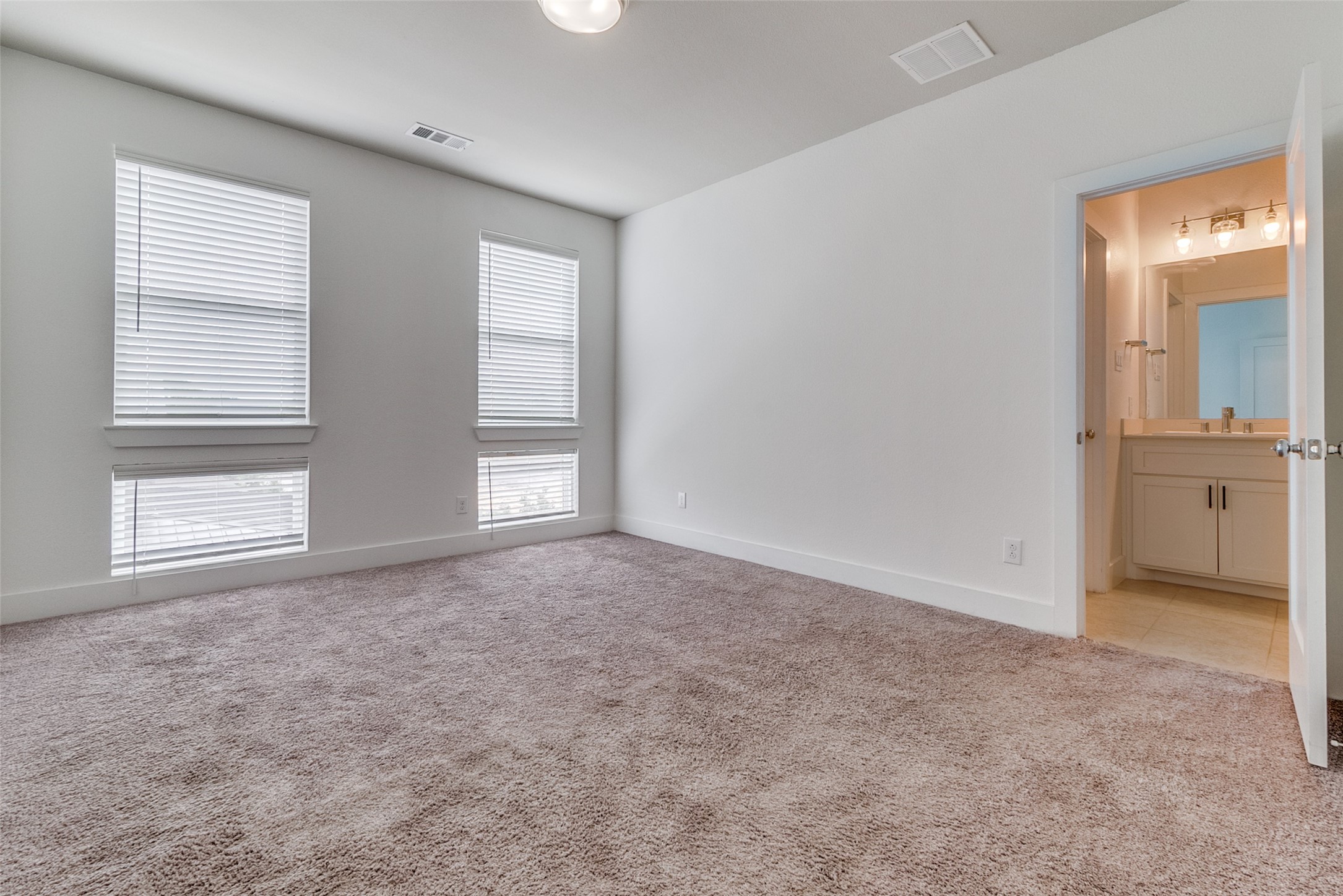 2633 La Altura Lane Dallas TX 75212