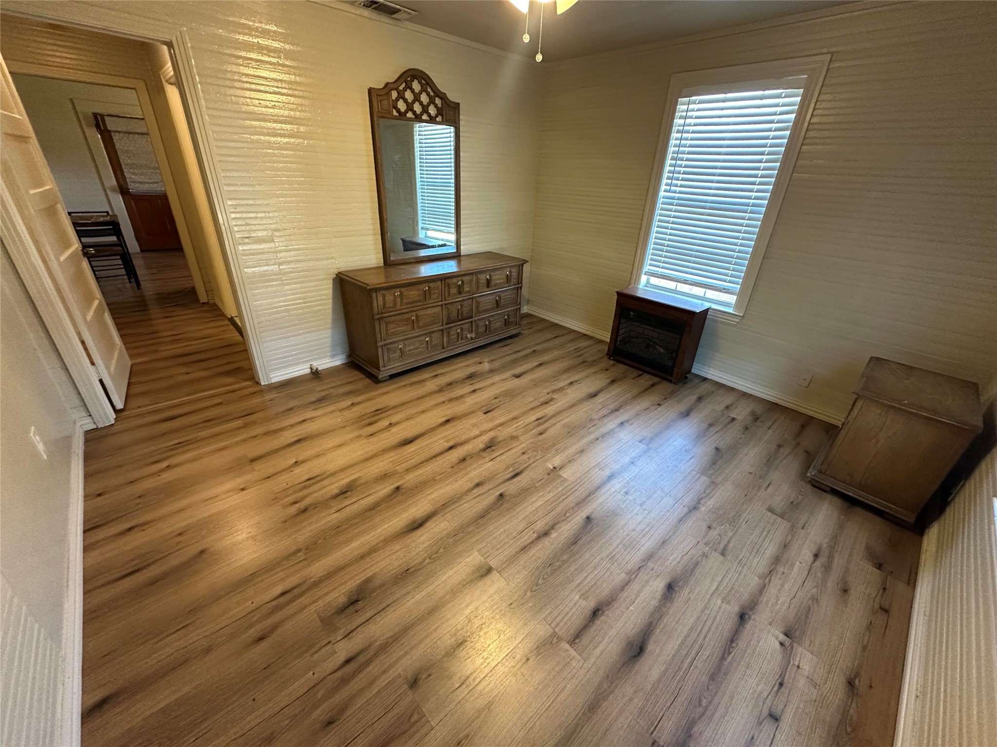 900 W Avenue F Midlothian TX 76065