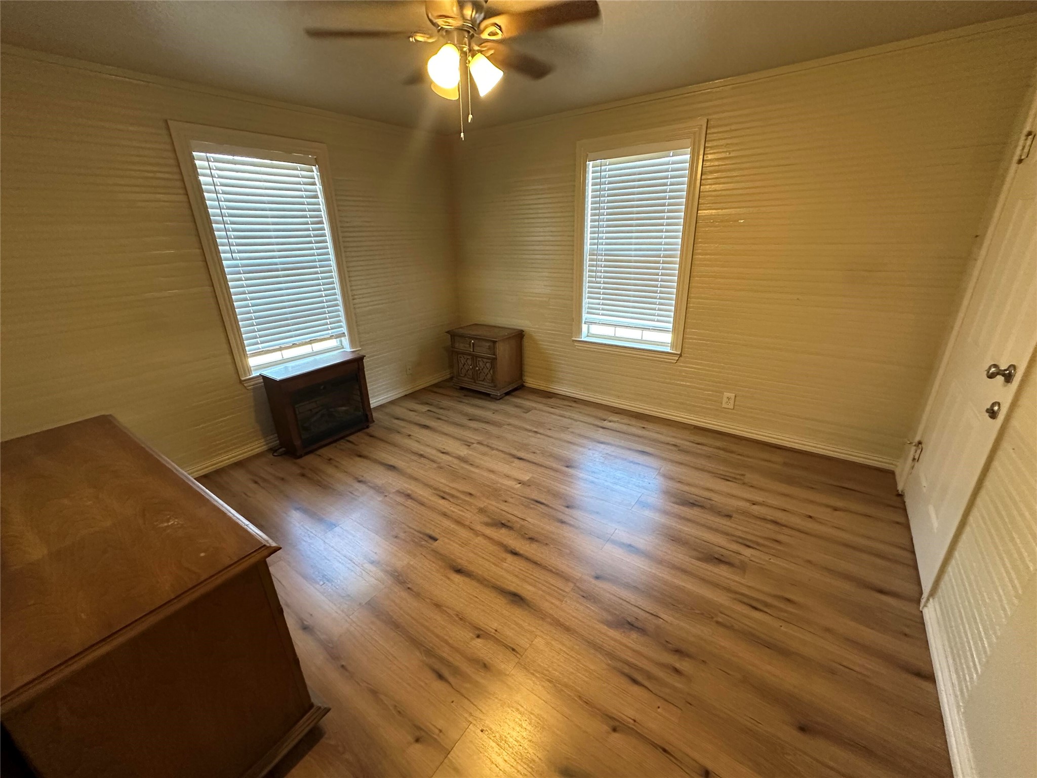 900 W Avenue F Midlothian TX 76065