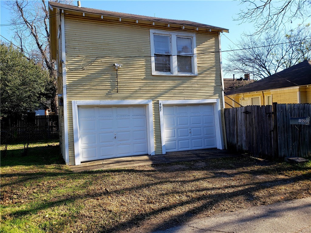 402 N Augusta Dallas TX 75214