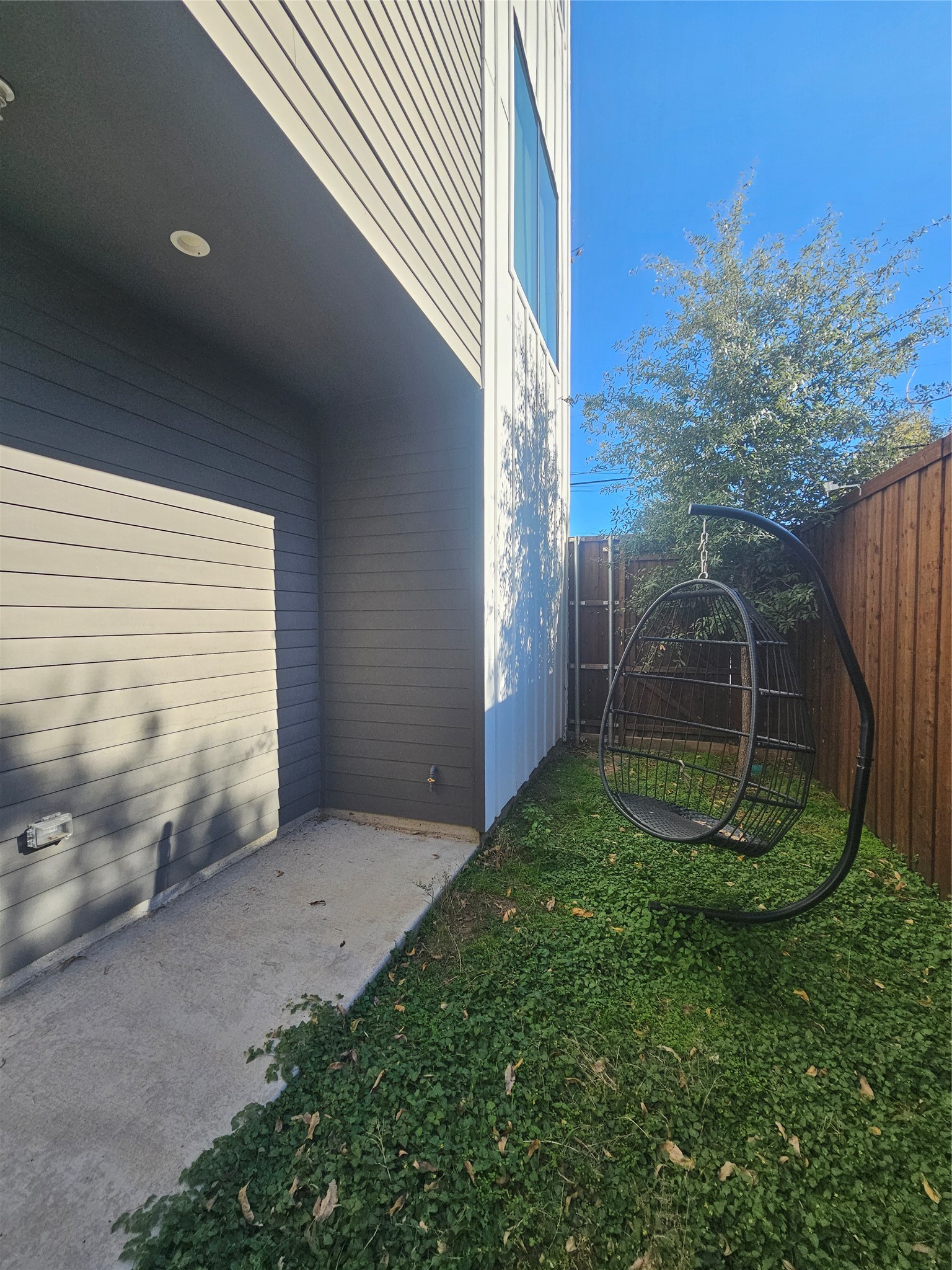 2139 Mail Avenue Dallas TX 75235
