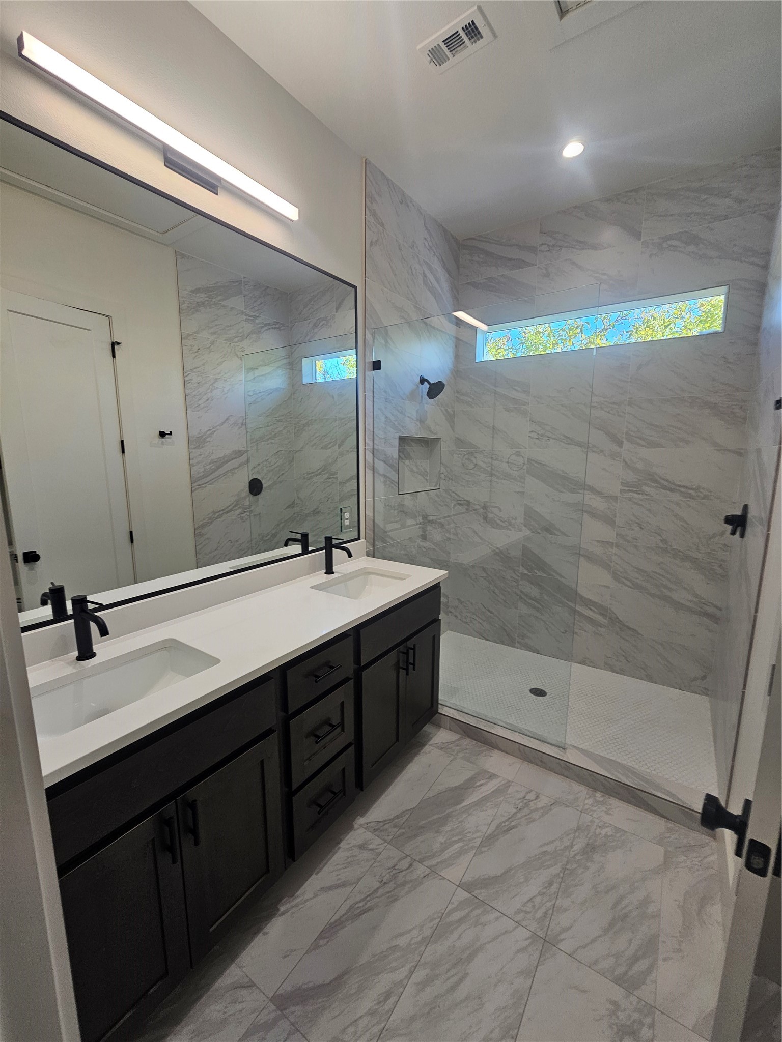 2139 Mail Avenue Dallas TX 75235