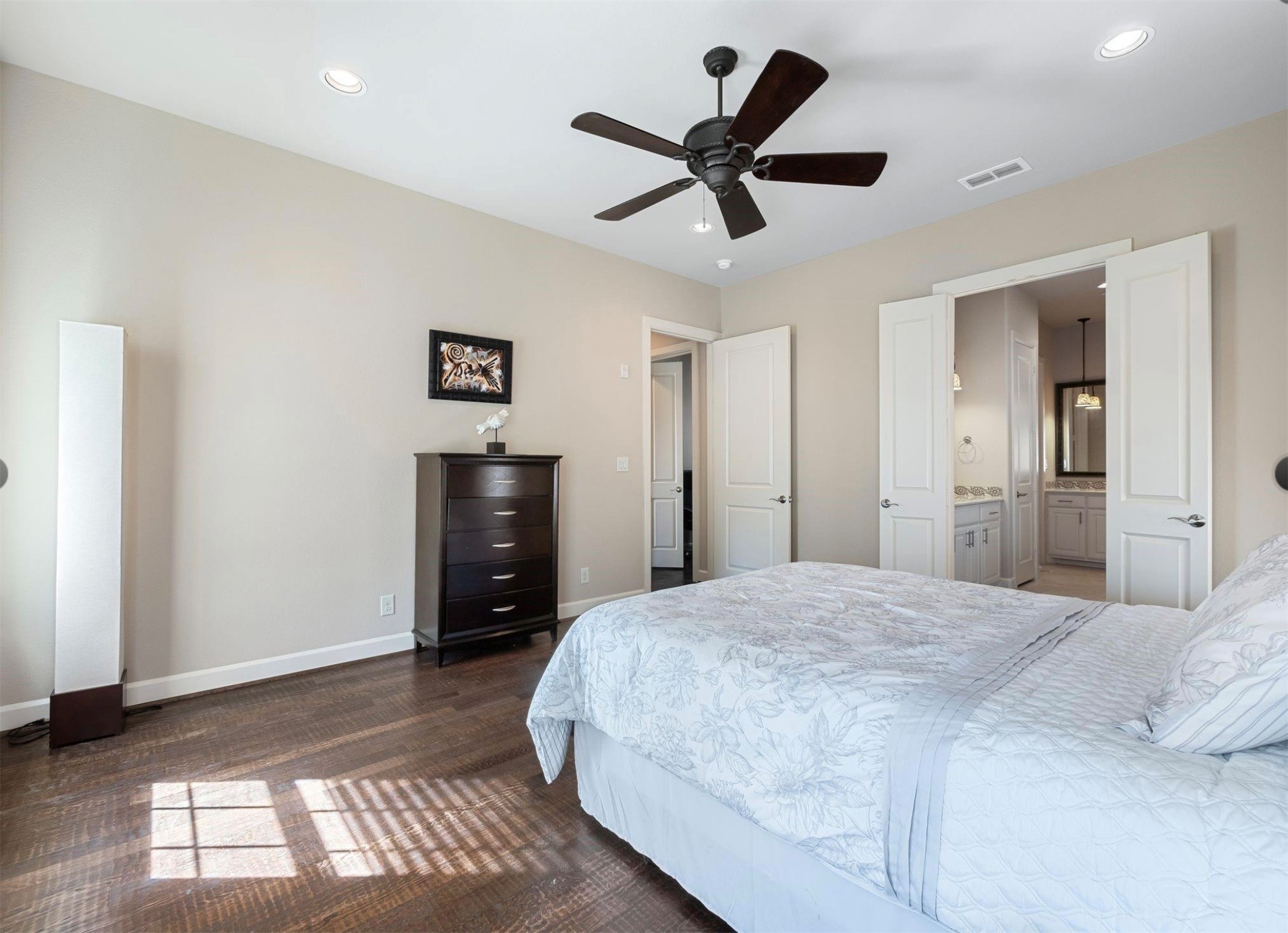 5001 Meridian Lane Addison TX 75001