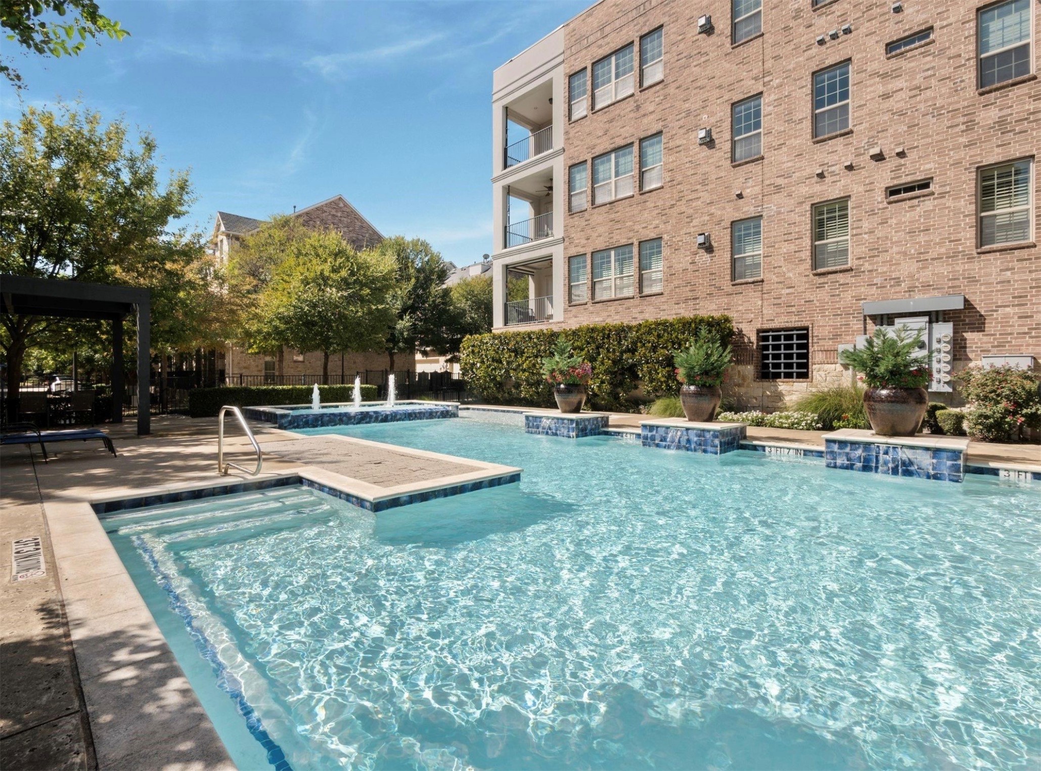 5001 Meridian Lane Addison TX 75001