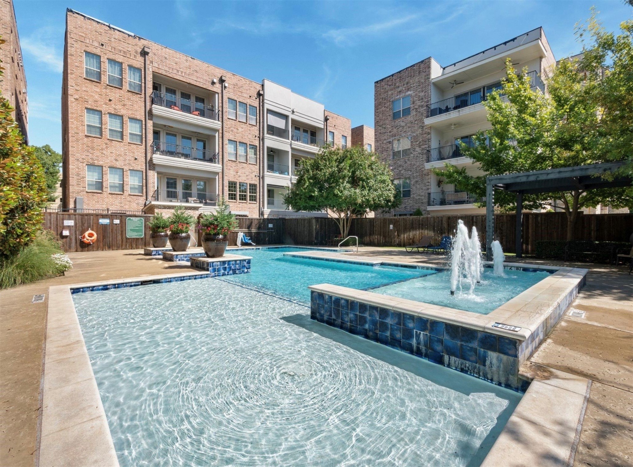 5001 Meridian Lane Addison TX 75001