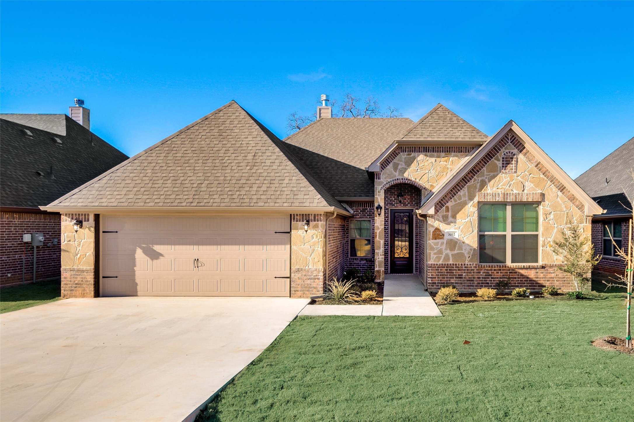 3102 Main Street Granbury TX 76049
