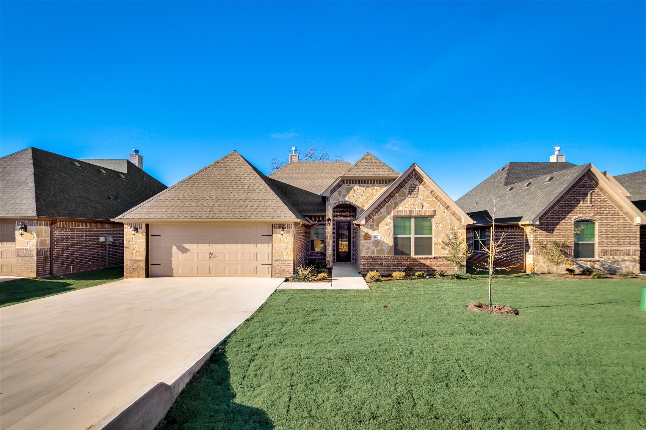 3102 Main Street Granbury TX 76049