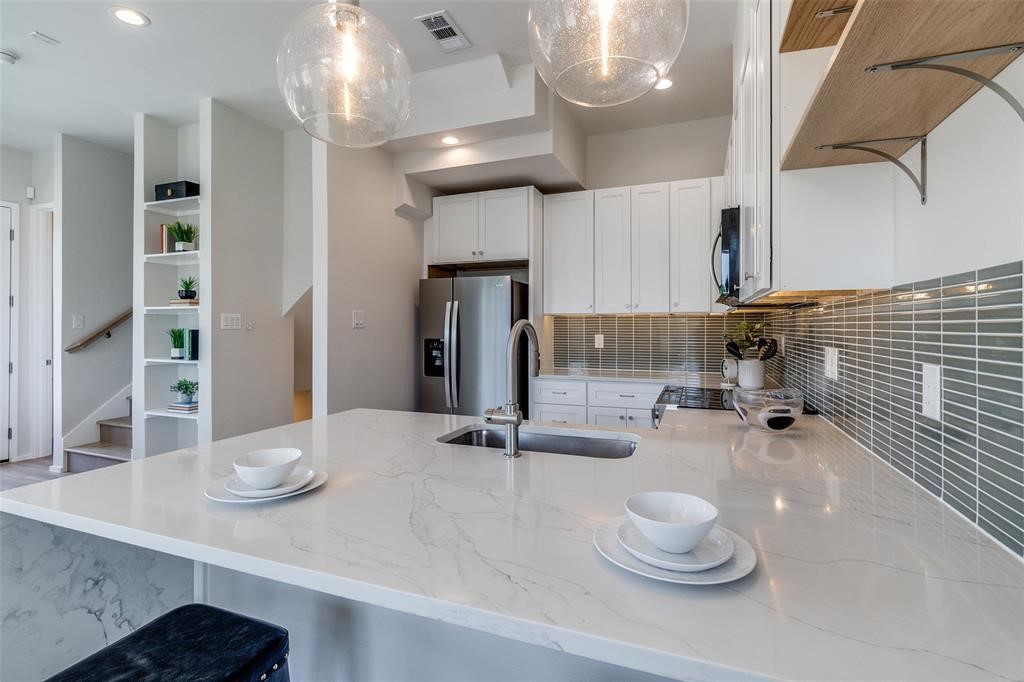 3308 Birmingham Avenue Dallas TX 75210