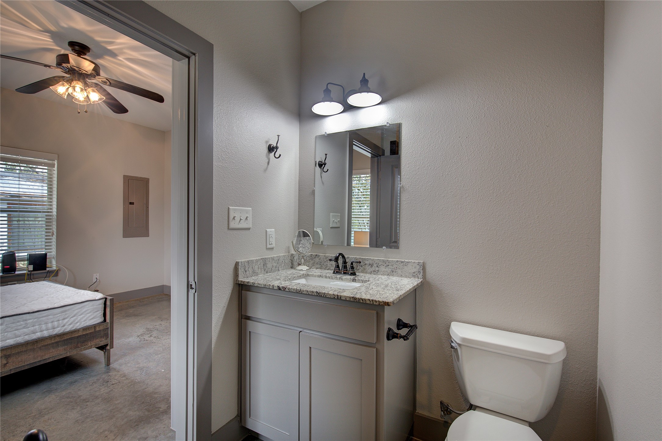 600 Maple Street Commerce TX 75428