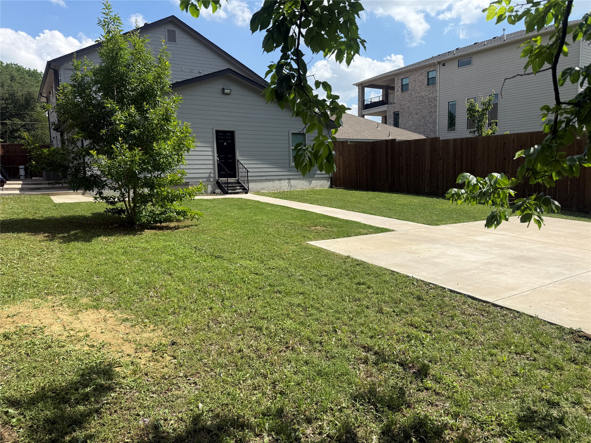 2311 Vagas Street Dallas TX 75219