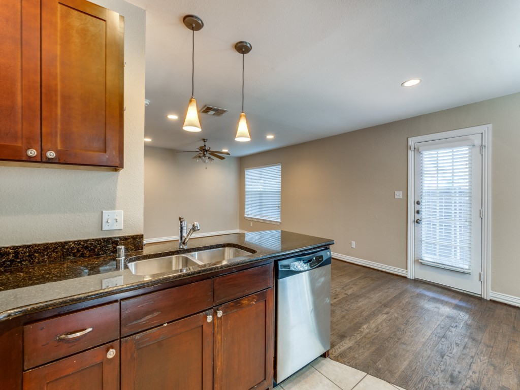 4708B Bradford Drive Dallas TX 75219